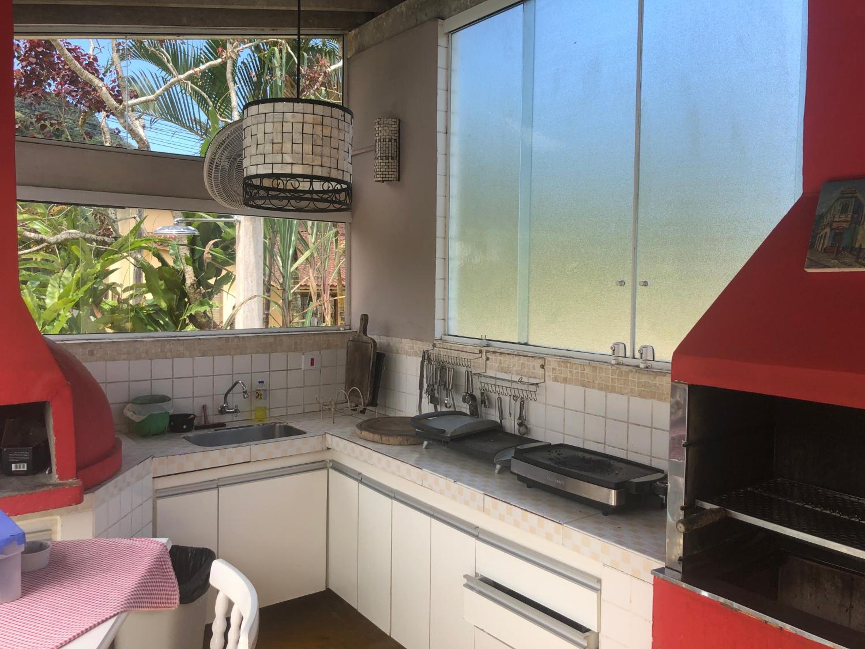 Casa com piscina ubatuba