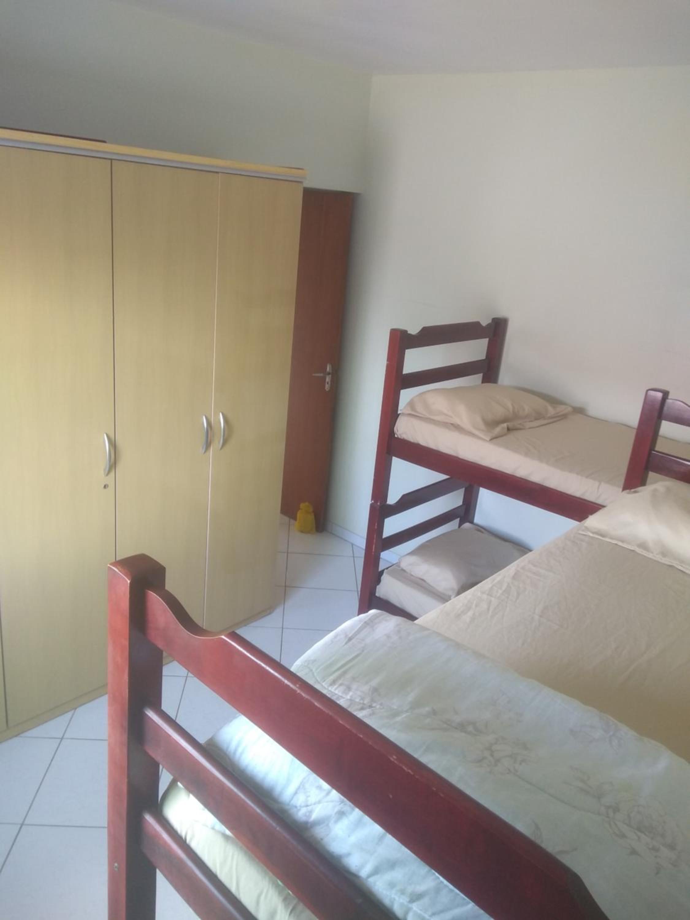 Amplo Apartamento na Pinheira
