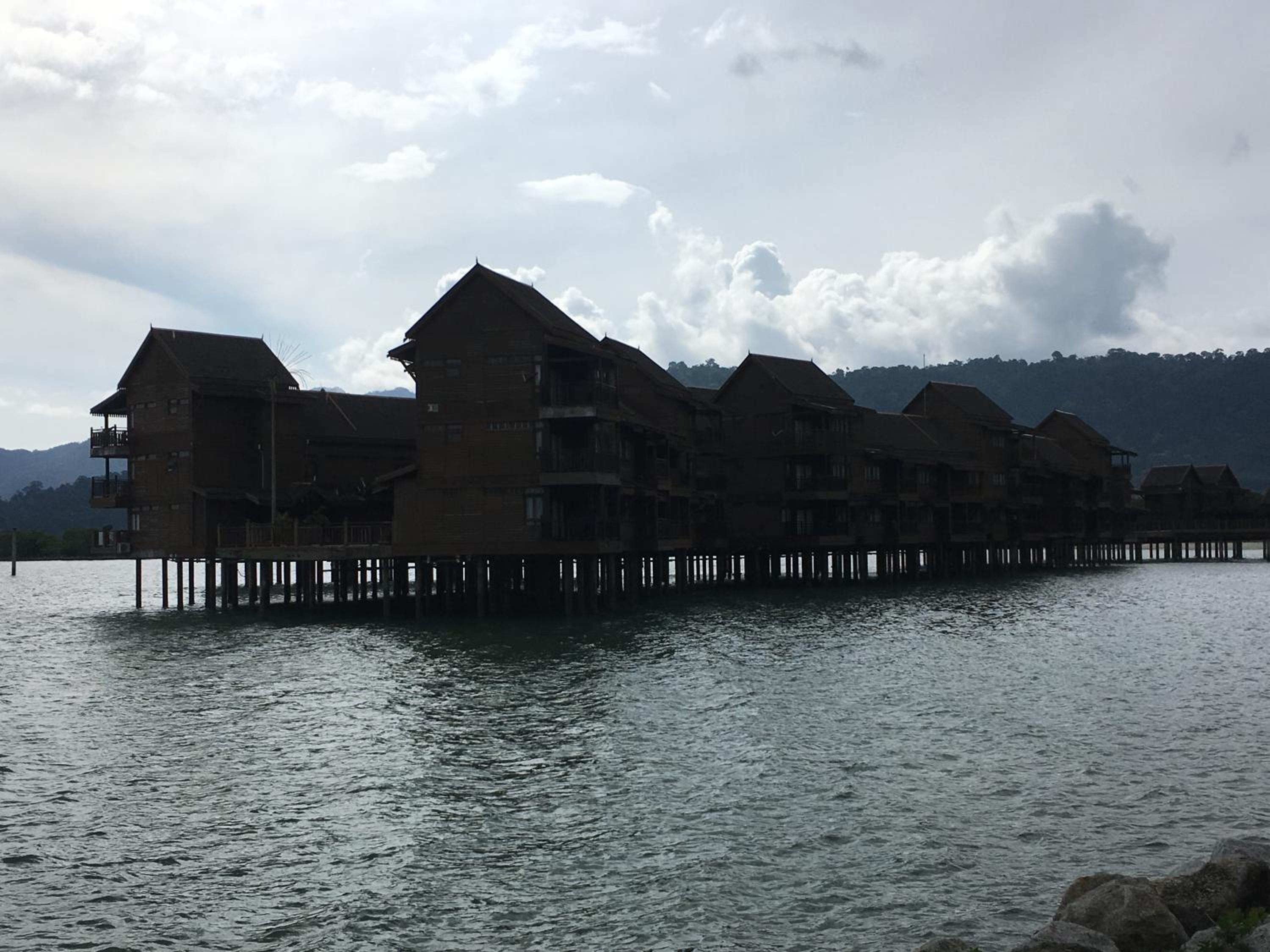 THE LAGOON WATER CHALET photo 5