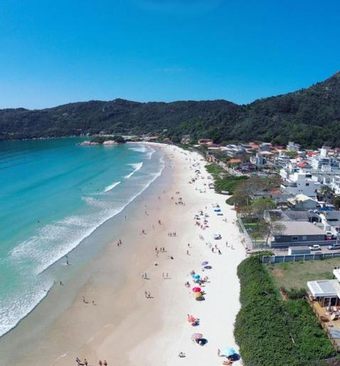Belíssima Casa - Pé na areia - Bombinhas - Canto Grande
