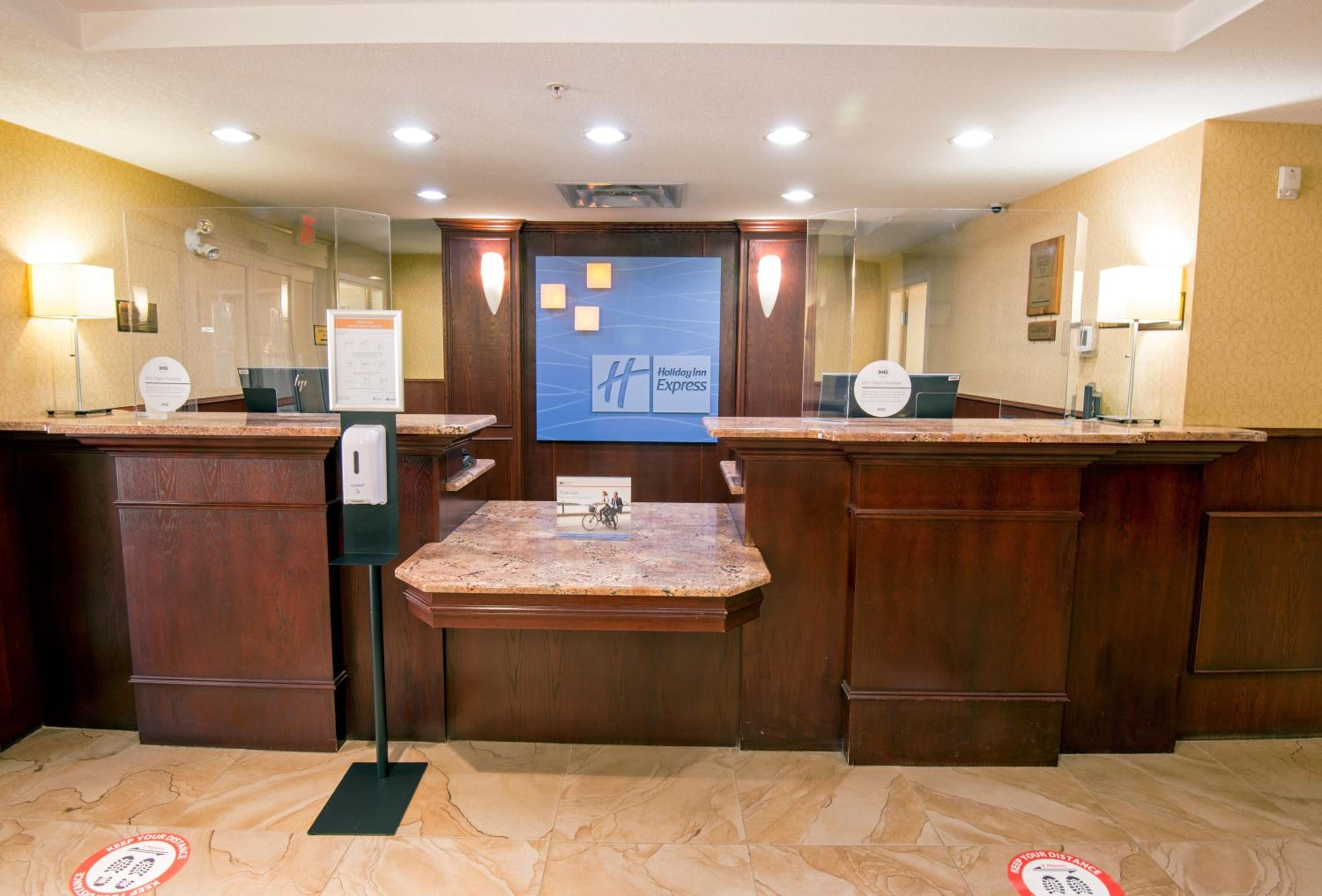 Edson Vacations - Holiday Inn Express Hotel Suites Edson, an IHG Hotel - Property Image 24