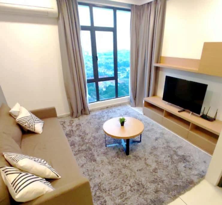 Suites at 1Tebrau