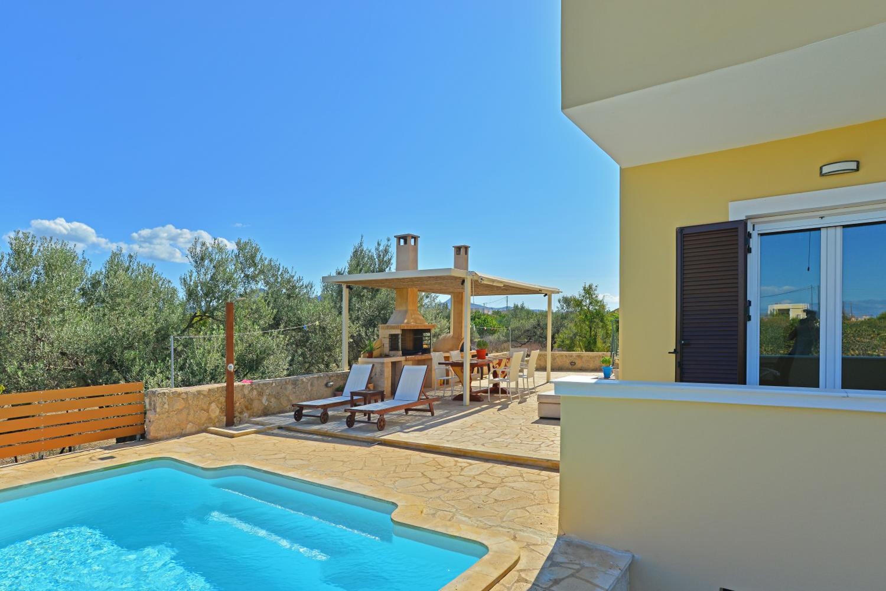 VILLA KONSTANTINOS 6 bedrooms view 3
