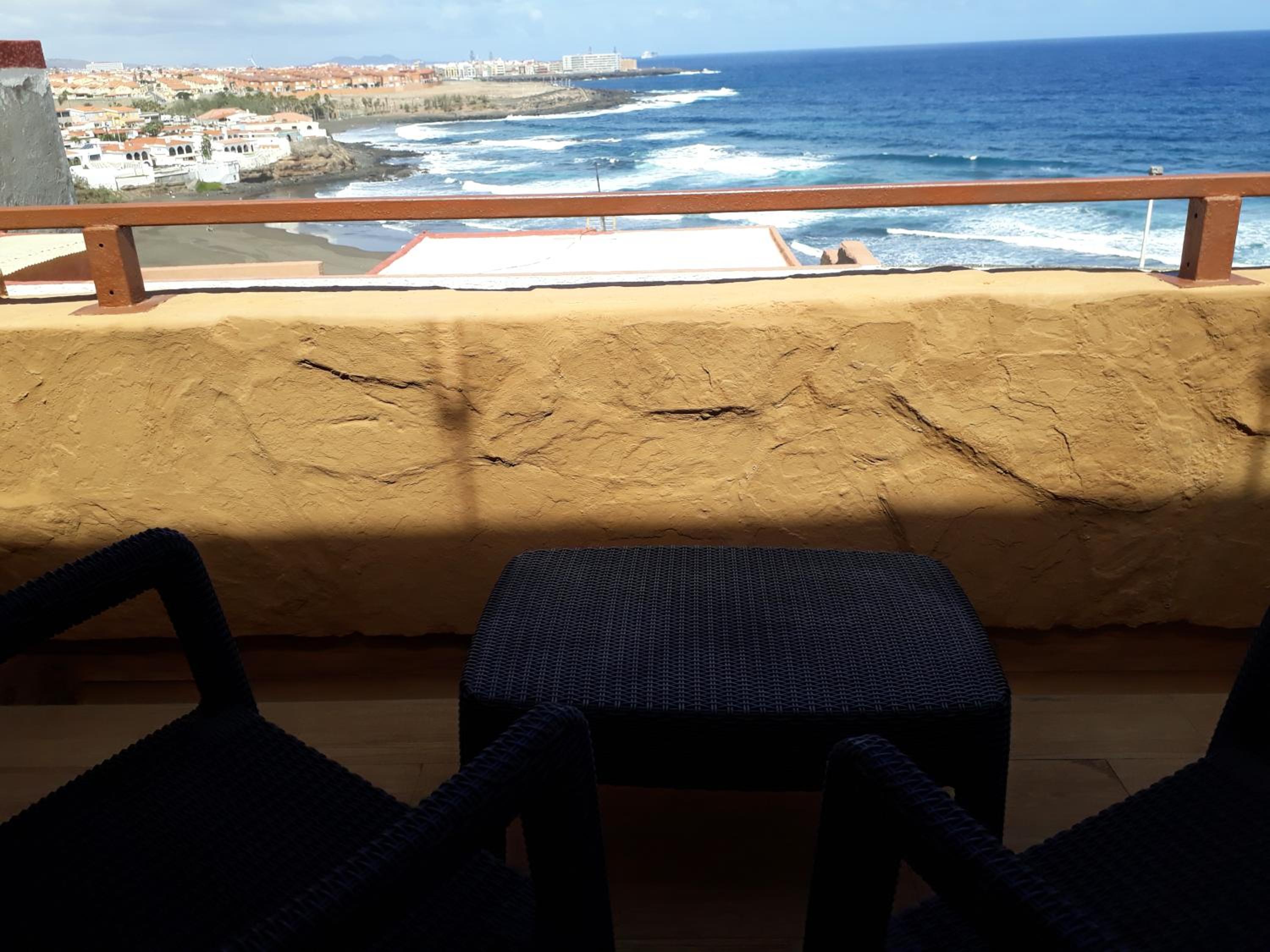 Loft with balcony sea view view 4