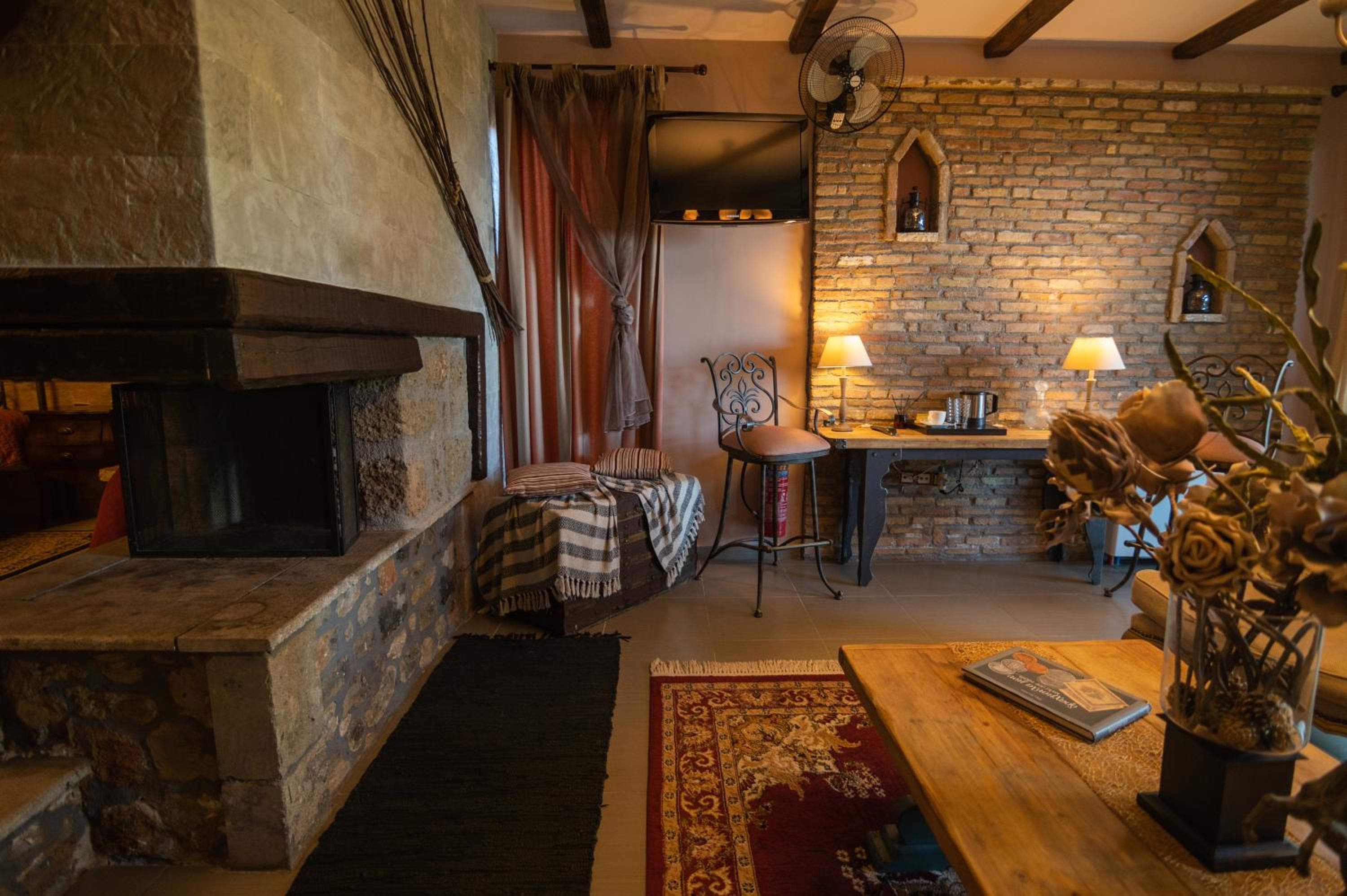 Vathyskia Guesthouse
