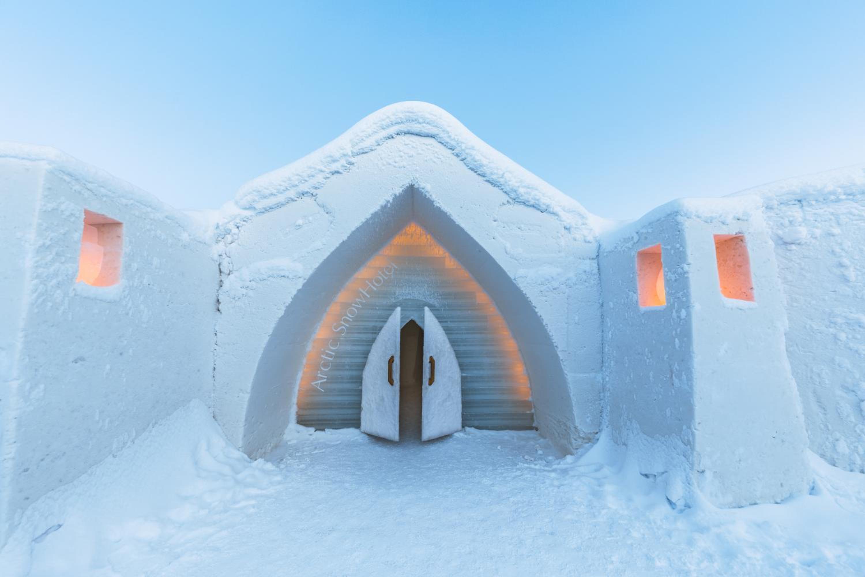 Arctic SnowHotel & Glass Igloos 5