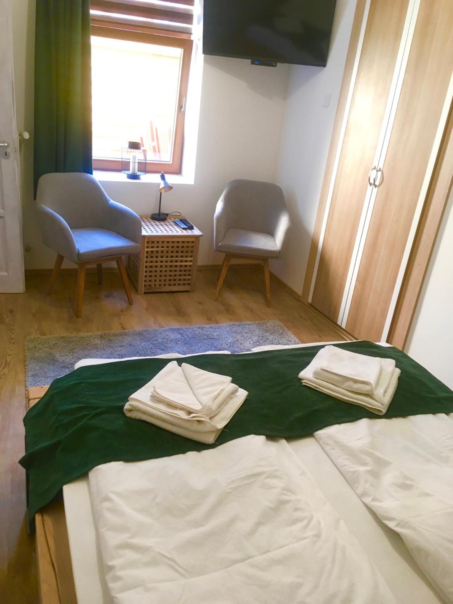 Boróka Apartman Belváros view 4