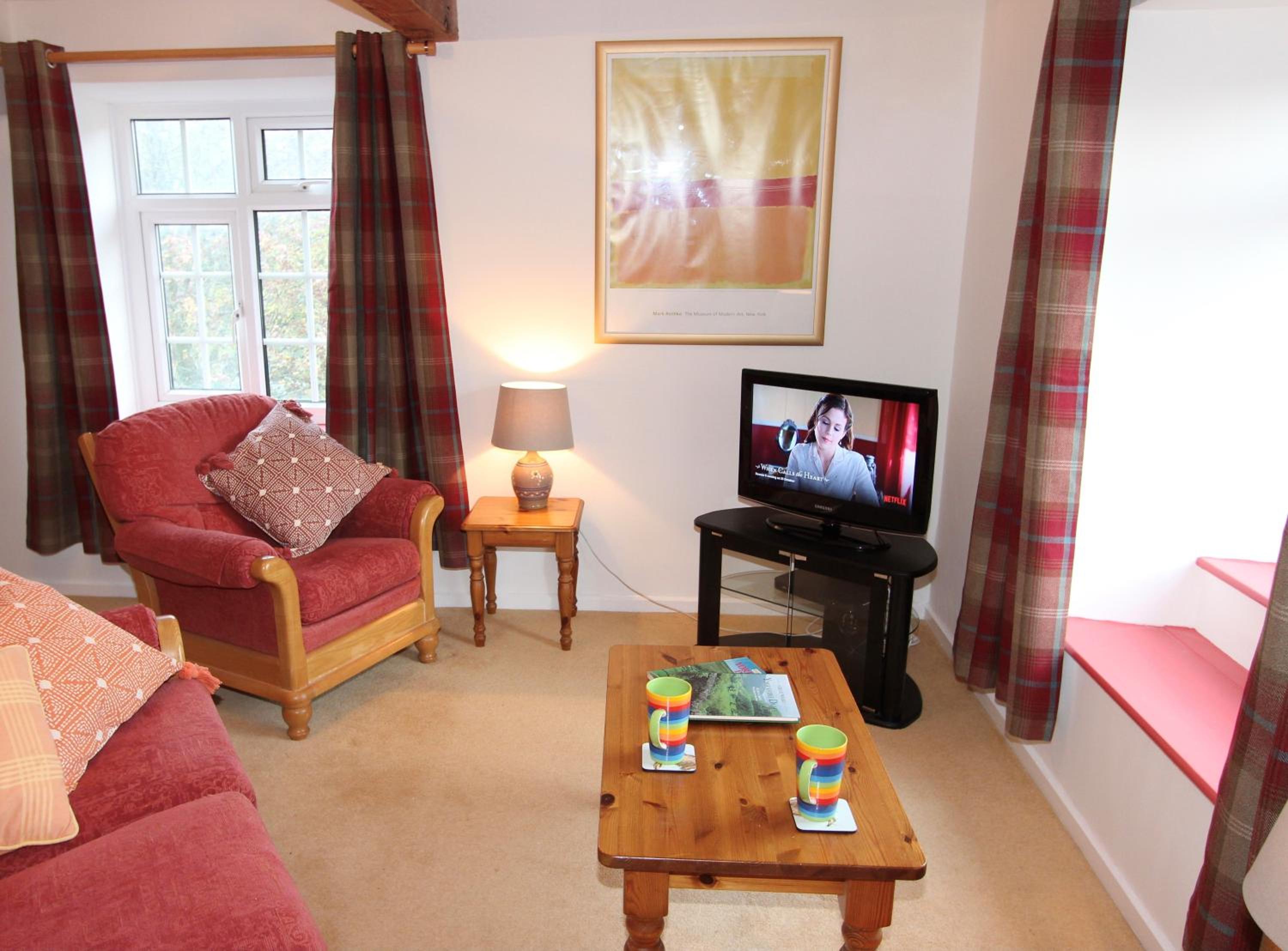 Wonderfully Scenic and Comfortable Dales Mill Property view 3