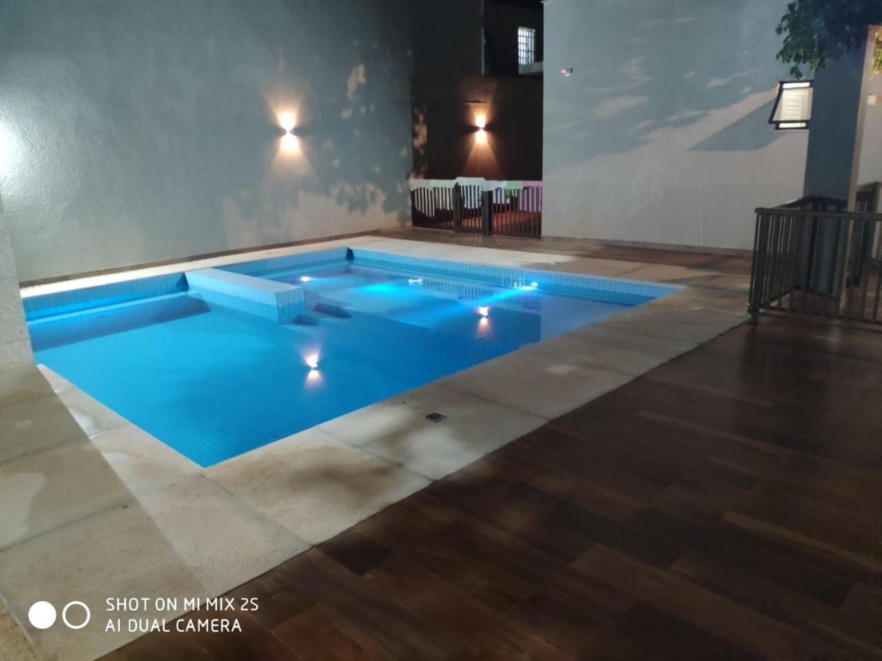 Casa moderna no centro próxima a atrações turísticas