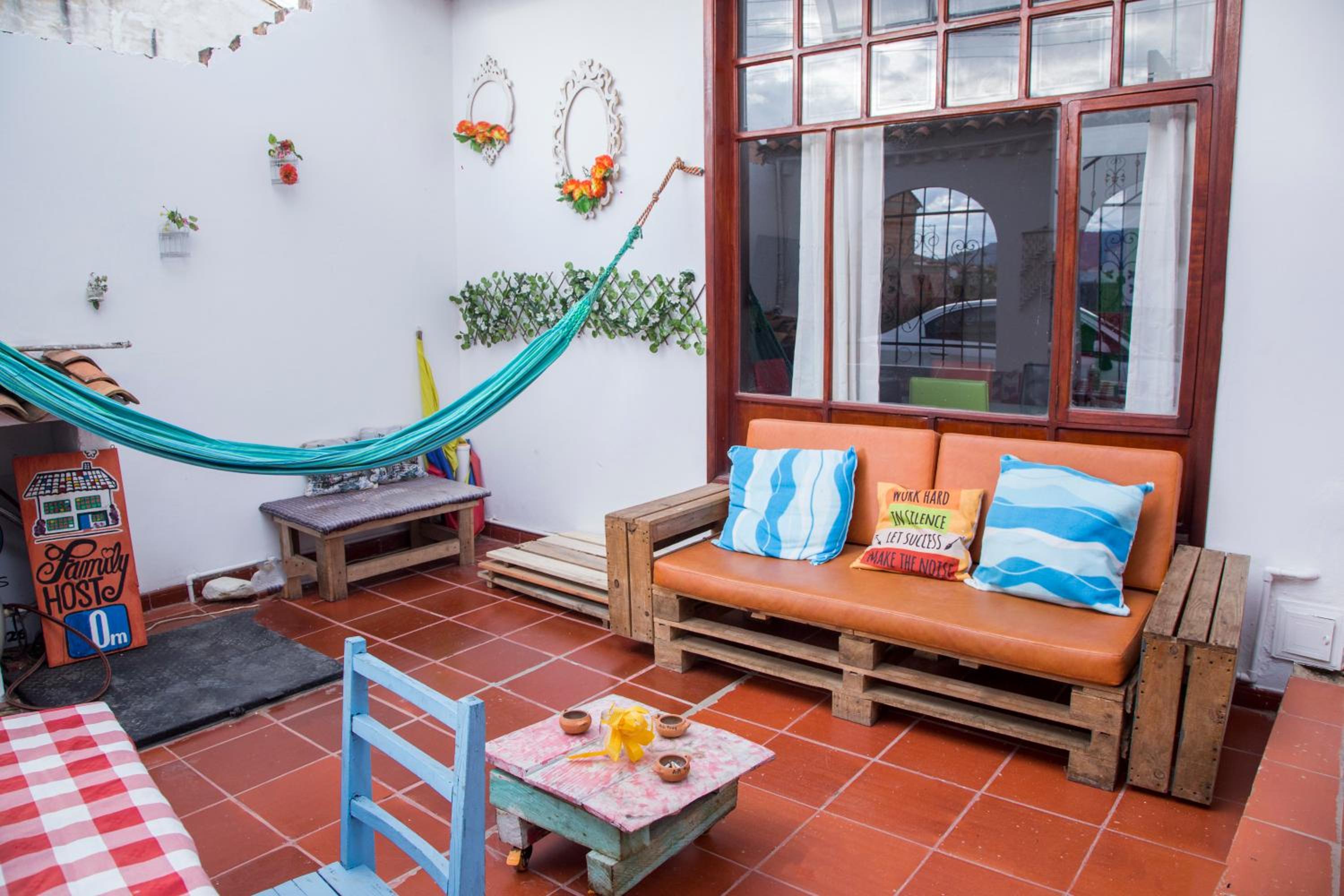 Family Host HOSTEL