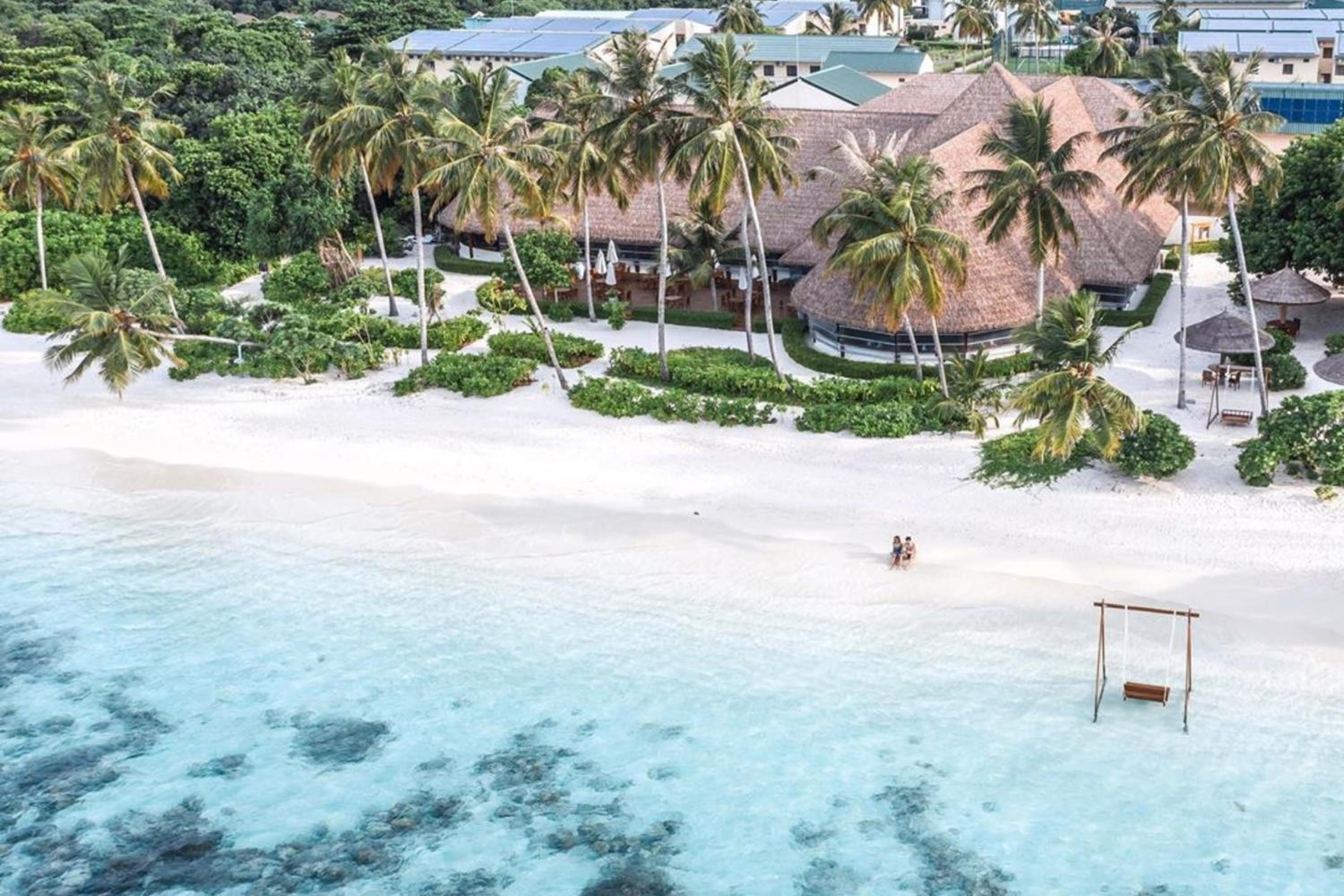 Hotel Reethi Faru, Bio Luxury Resort