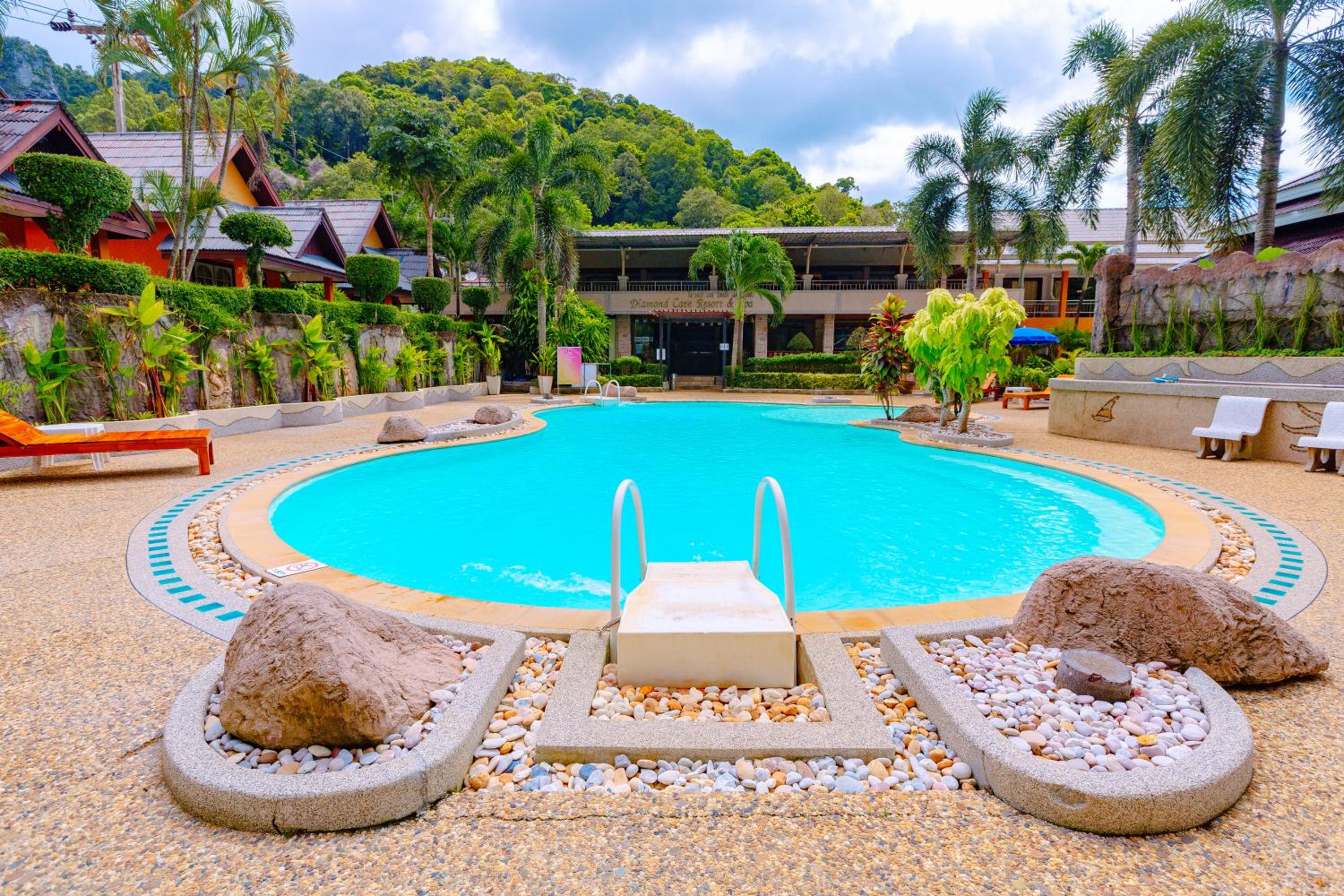Diamond Cave Resort