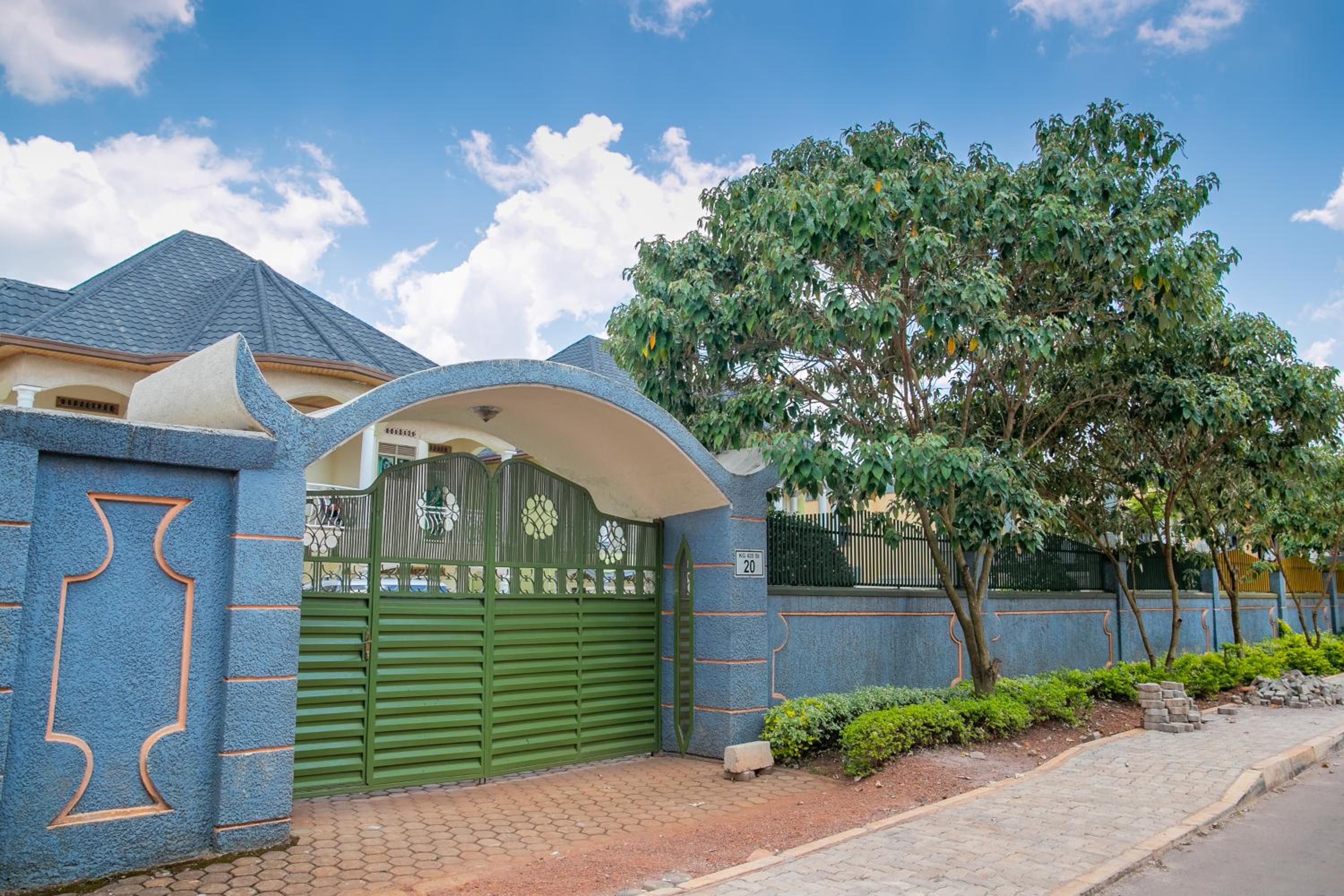 Kigali, Gacuriro Residential Property in Prime Area near 3 Hotels!! view 2