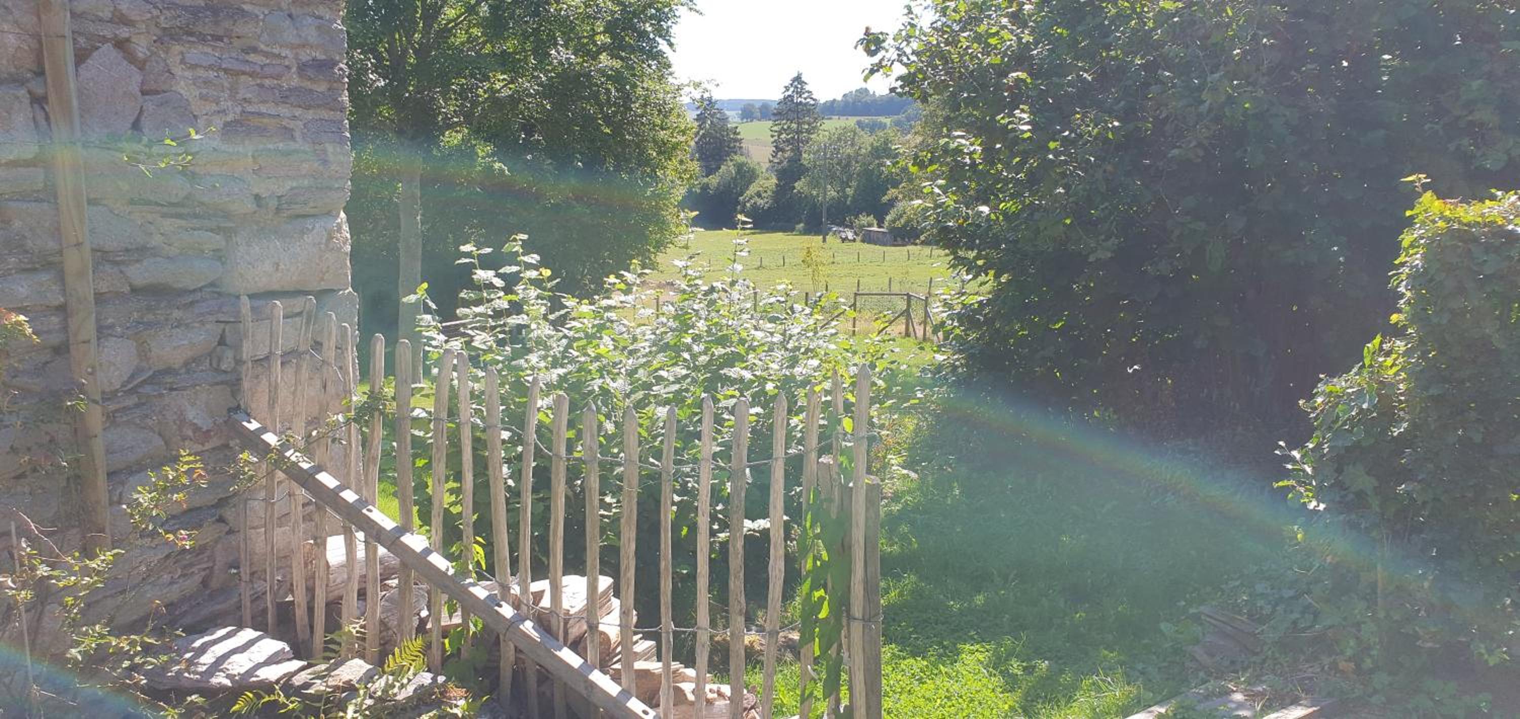 O Près de la Lienne, maison de campagne de charme, accord parfait entre confort et authenticité