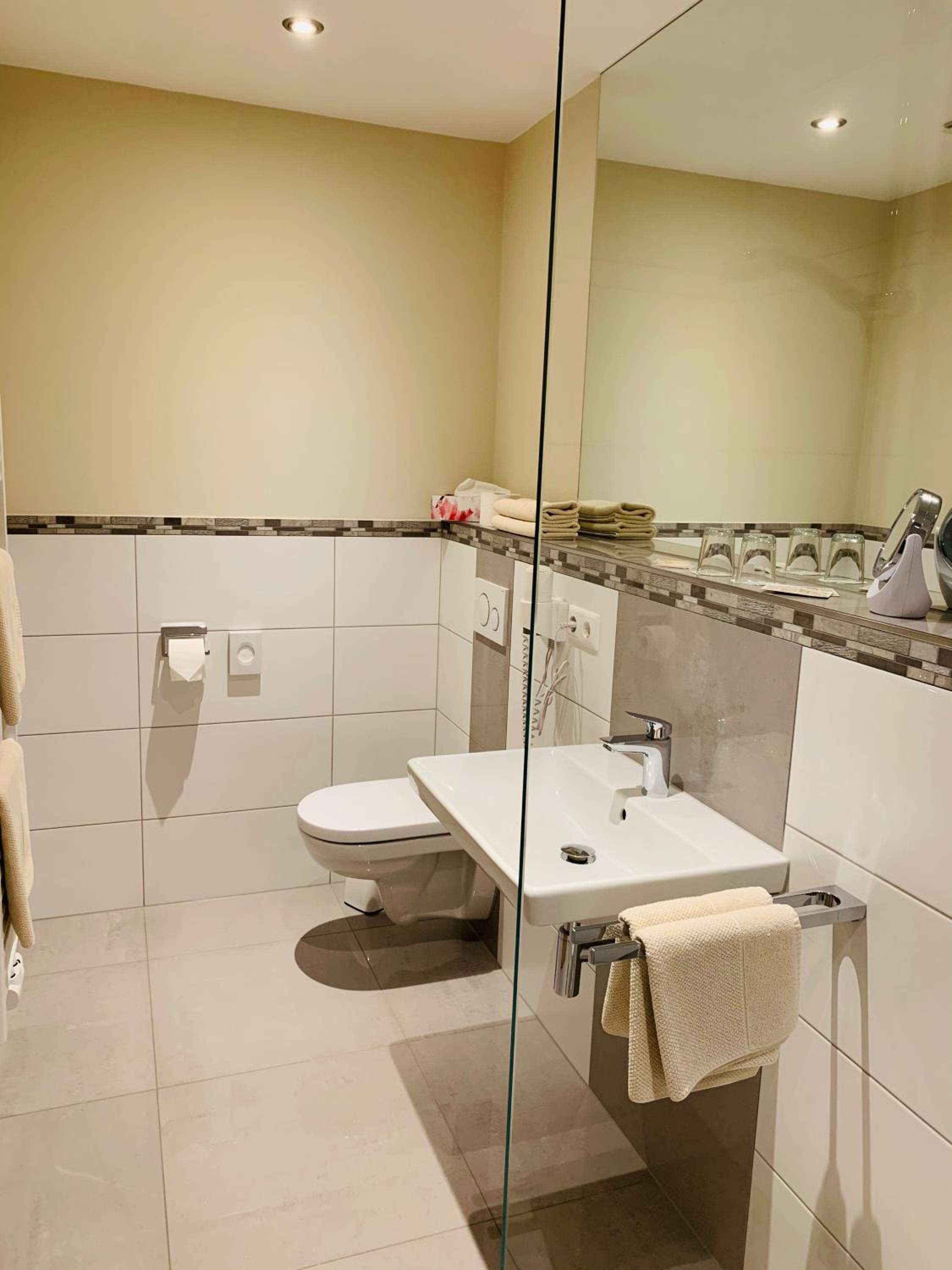 Weinbergs Loge, Kuva 100