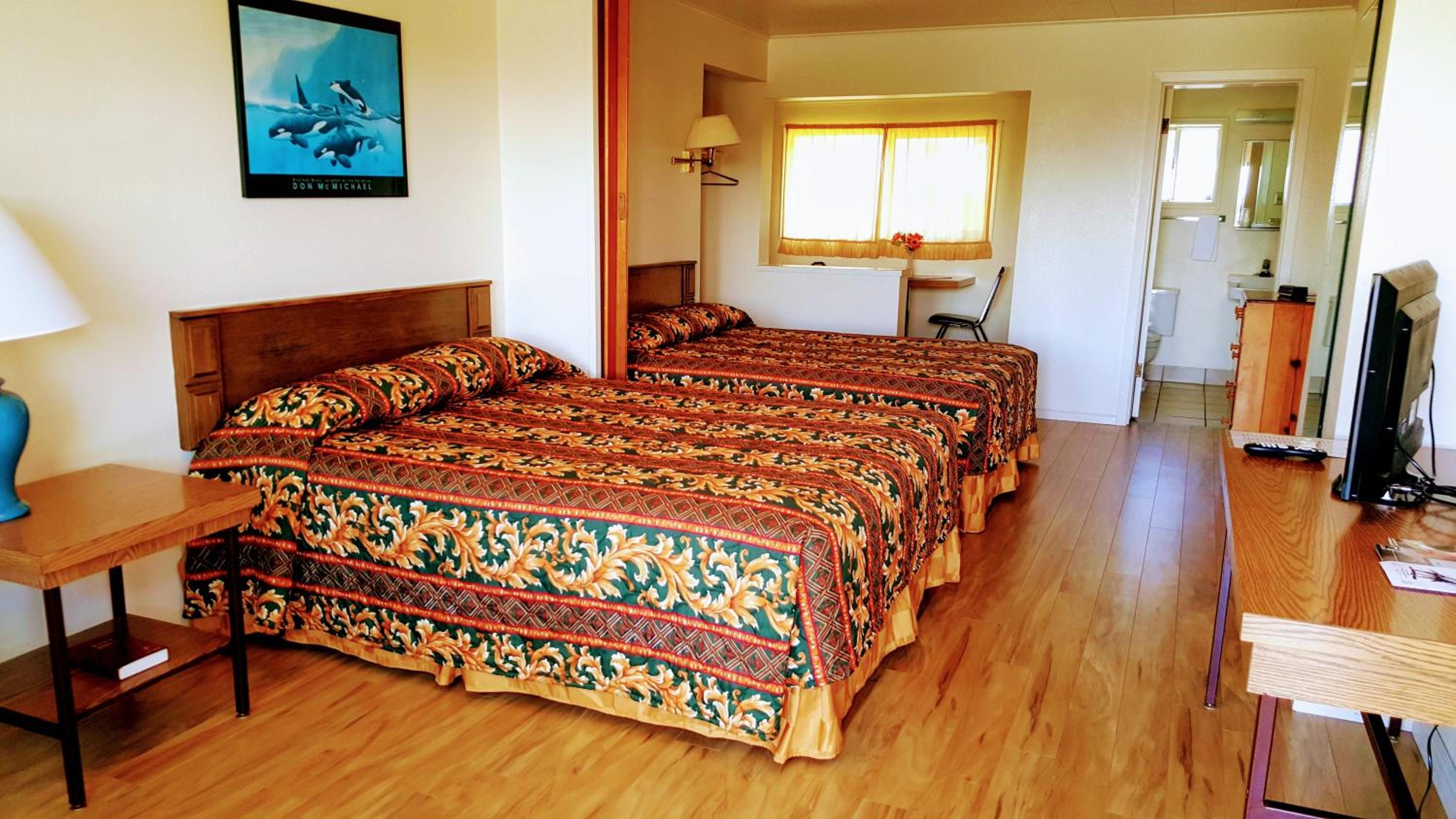 Winchester Bay Inn