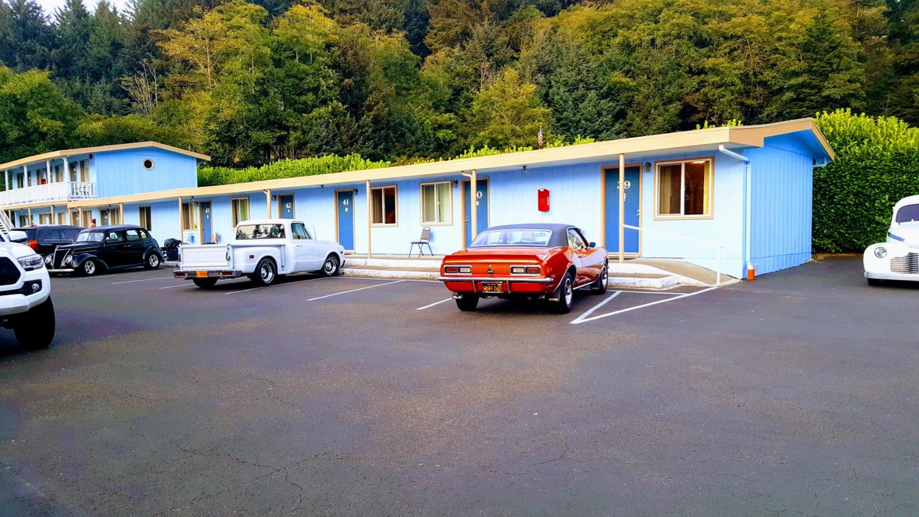 Winchester Bay Inn