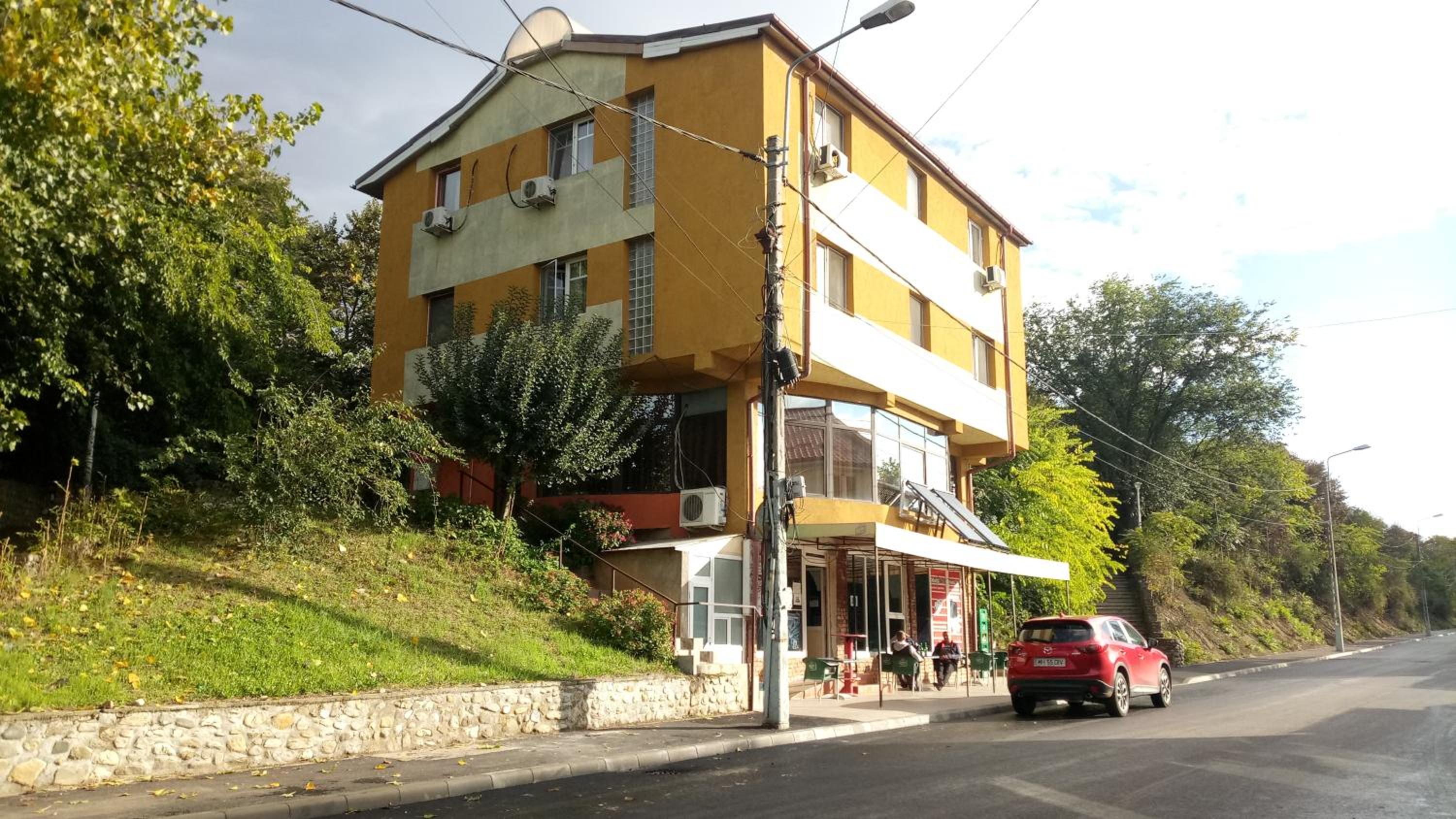 La Conu Iancu view 2