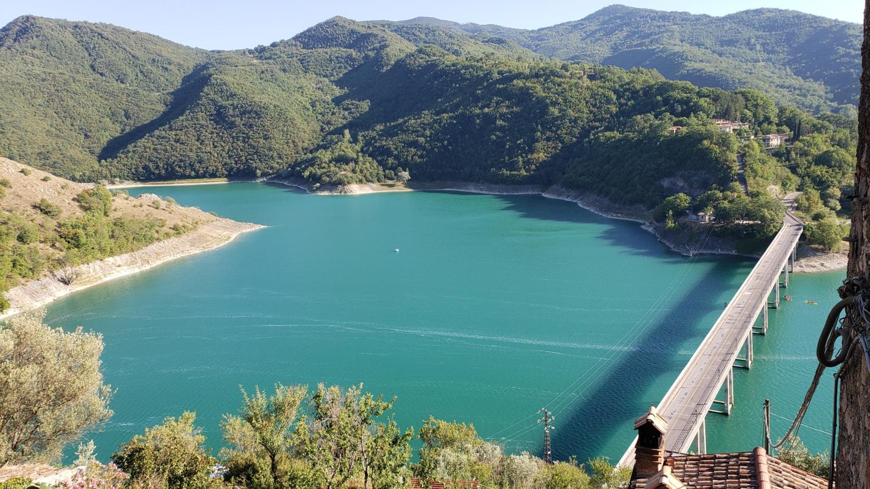 Amazing Lake View view 3