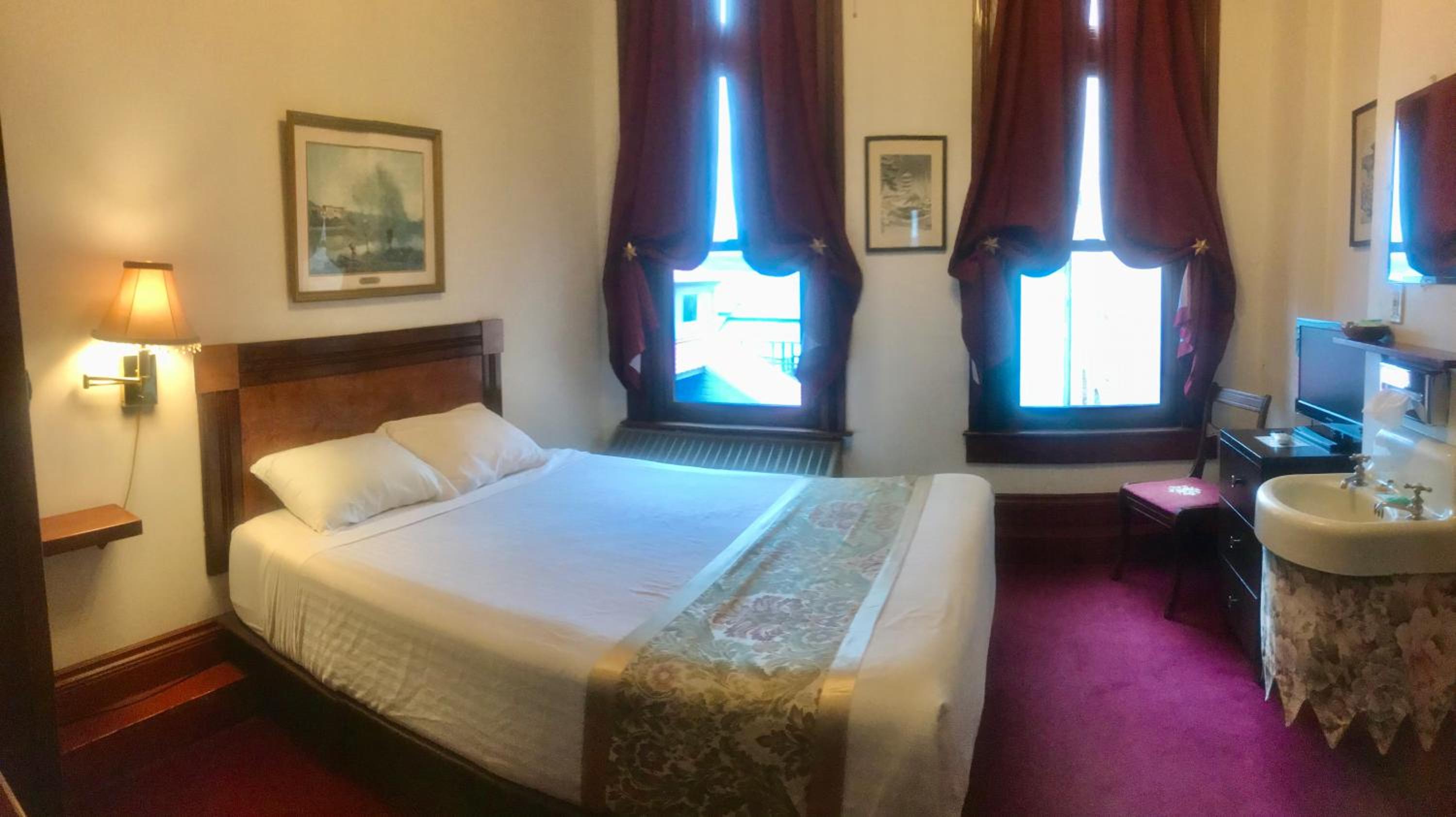 The Monarch Hotel, photo 18