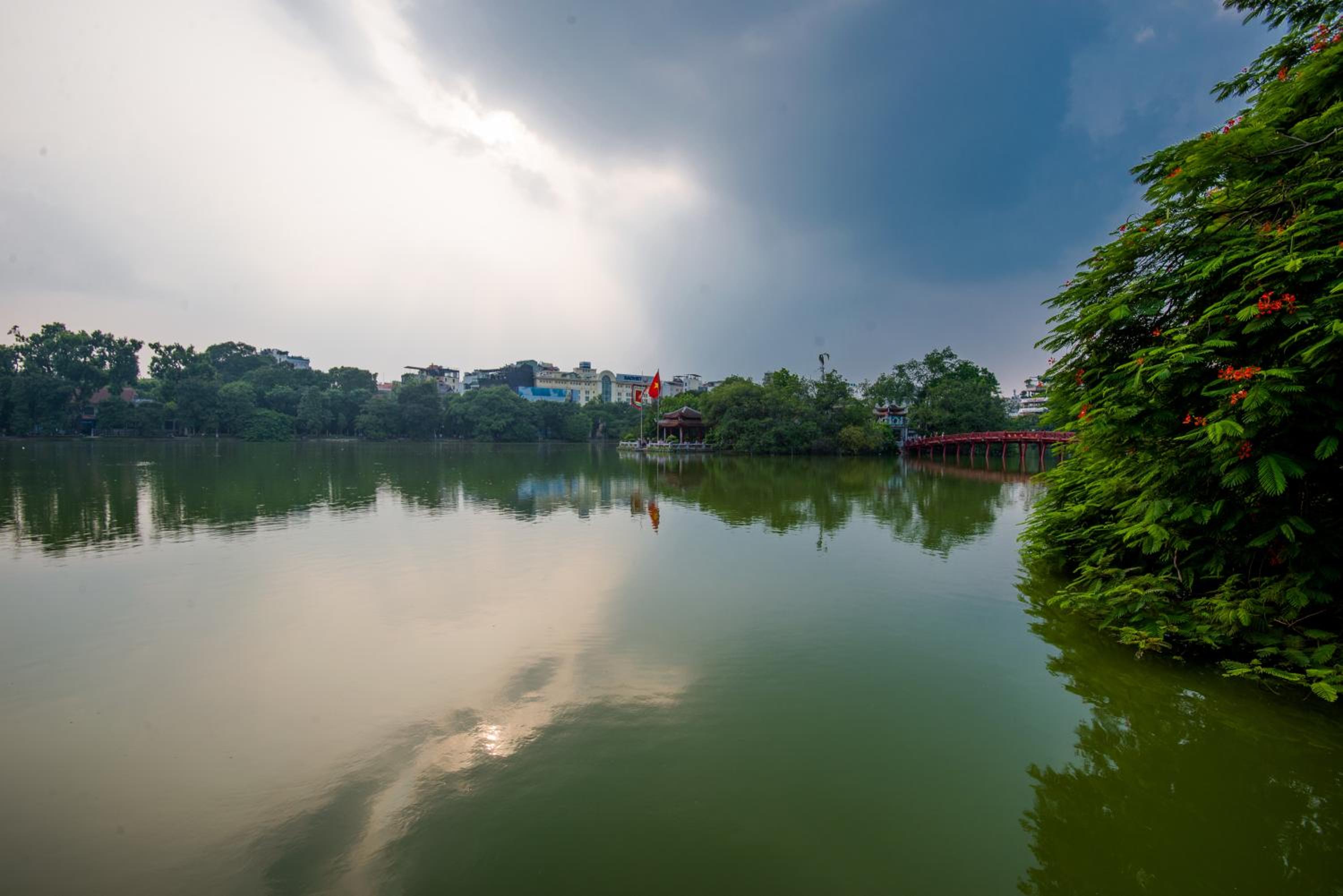 22housing Hotel & Apartment 81 Linh Lang