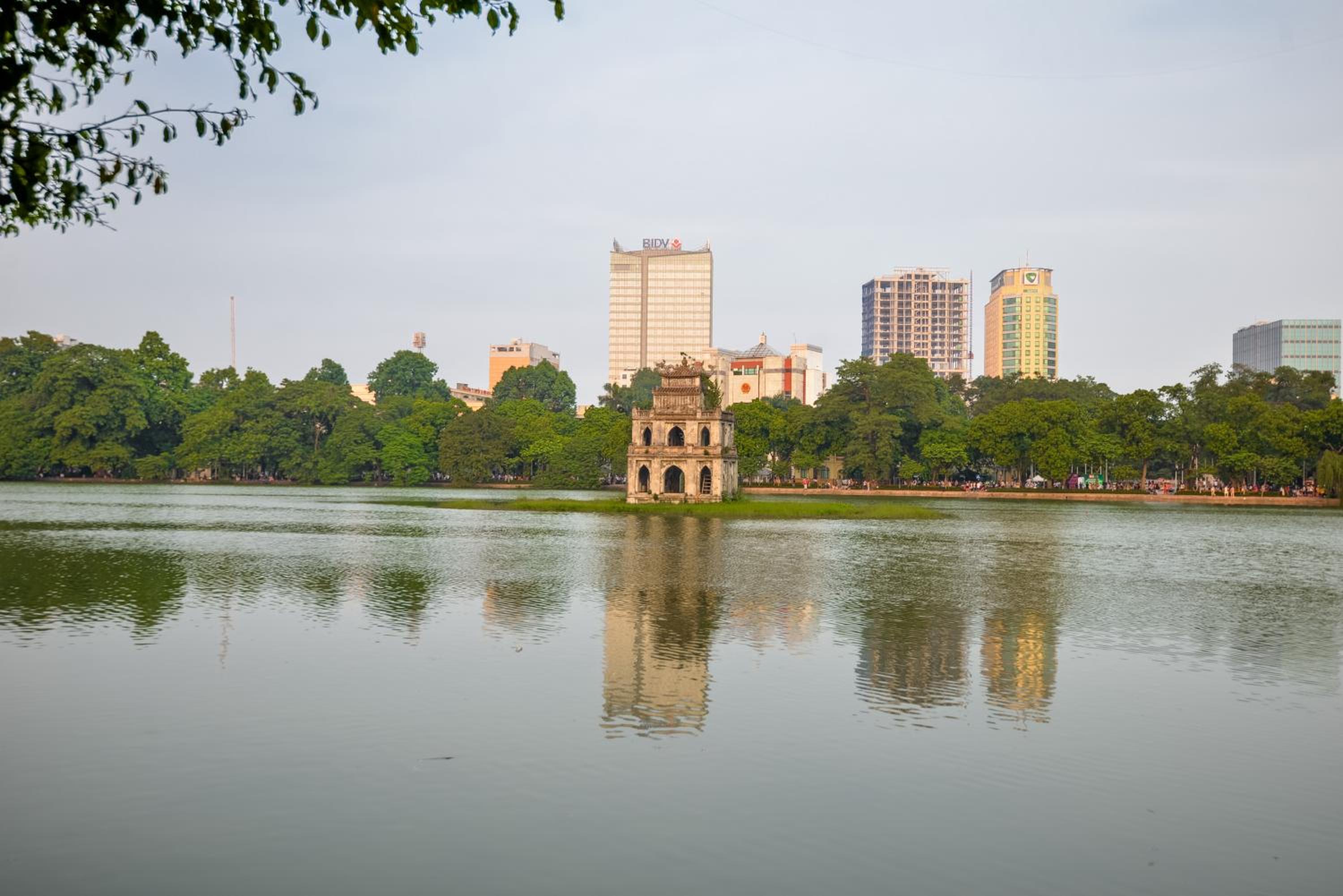 22housing Hotel & Apartment 81 Linh Lang