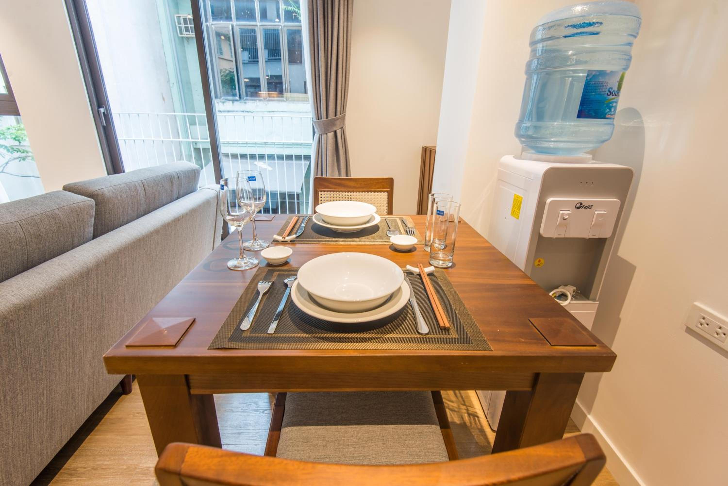 22housing Hotel & Apartment 81 Linh Lang