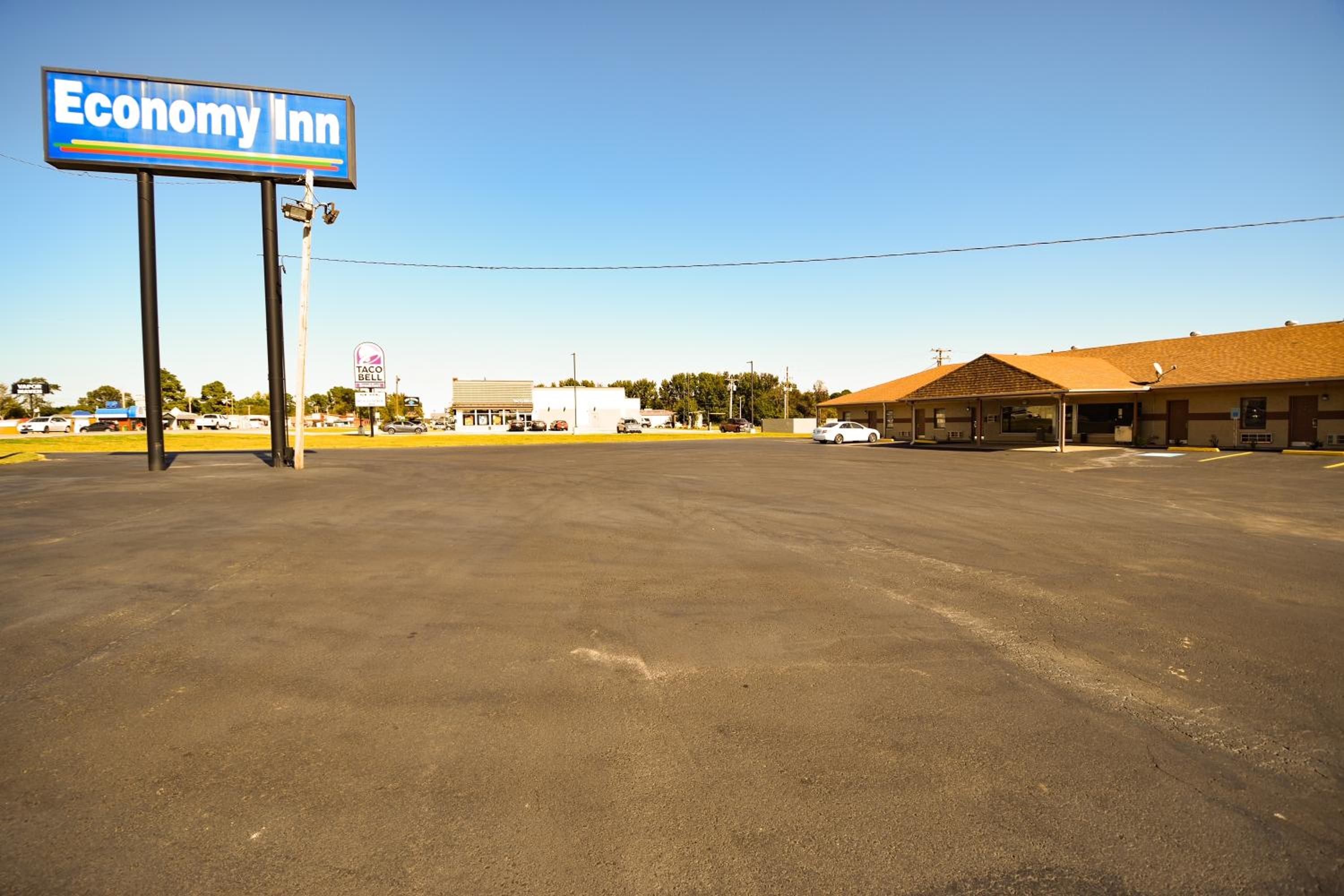 Economy Inn Beebe - Property Image 4
