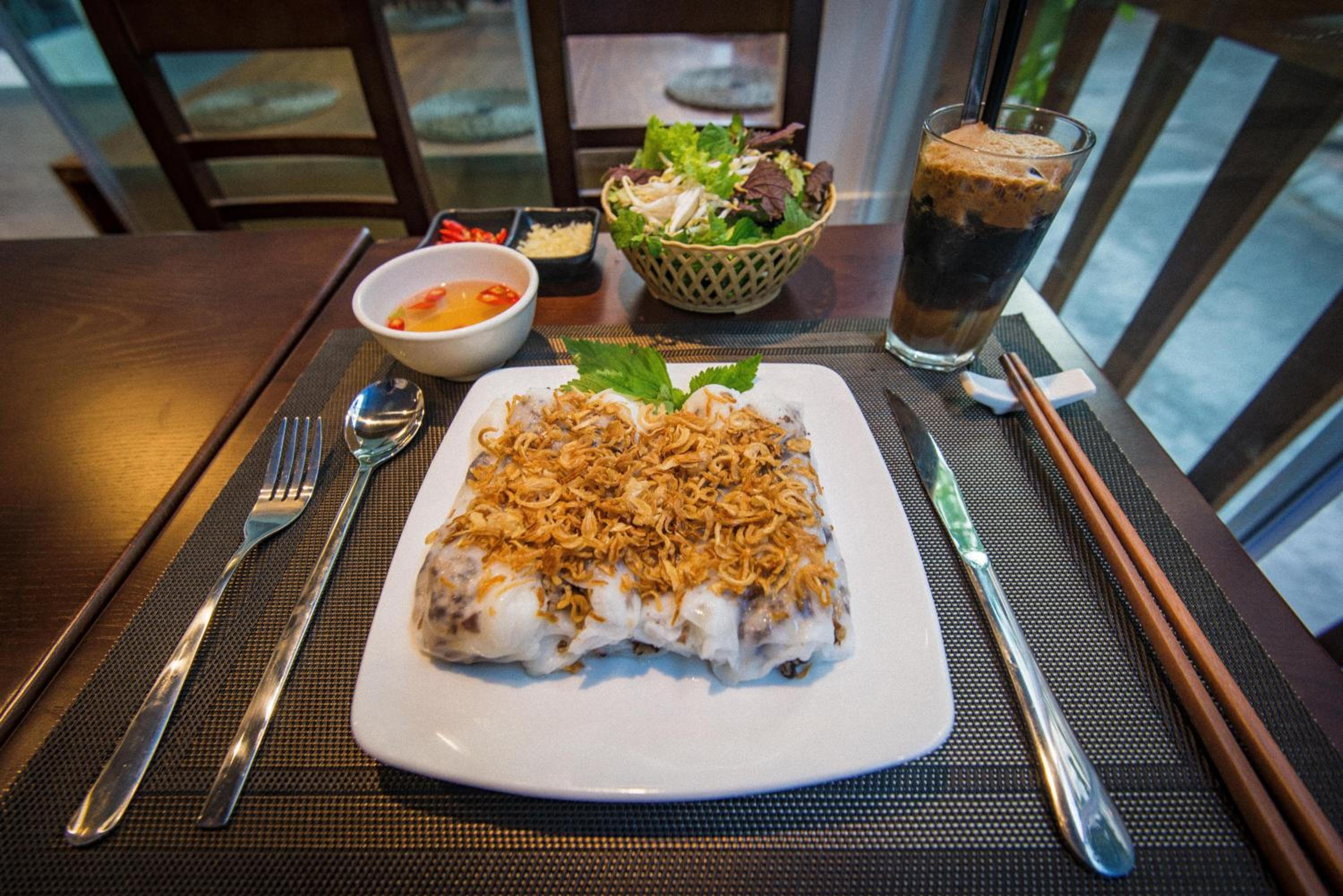 22housing Hotel & Apartment 81 Linh Lang