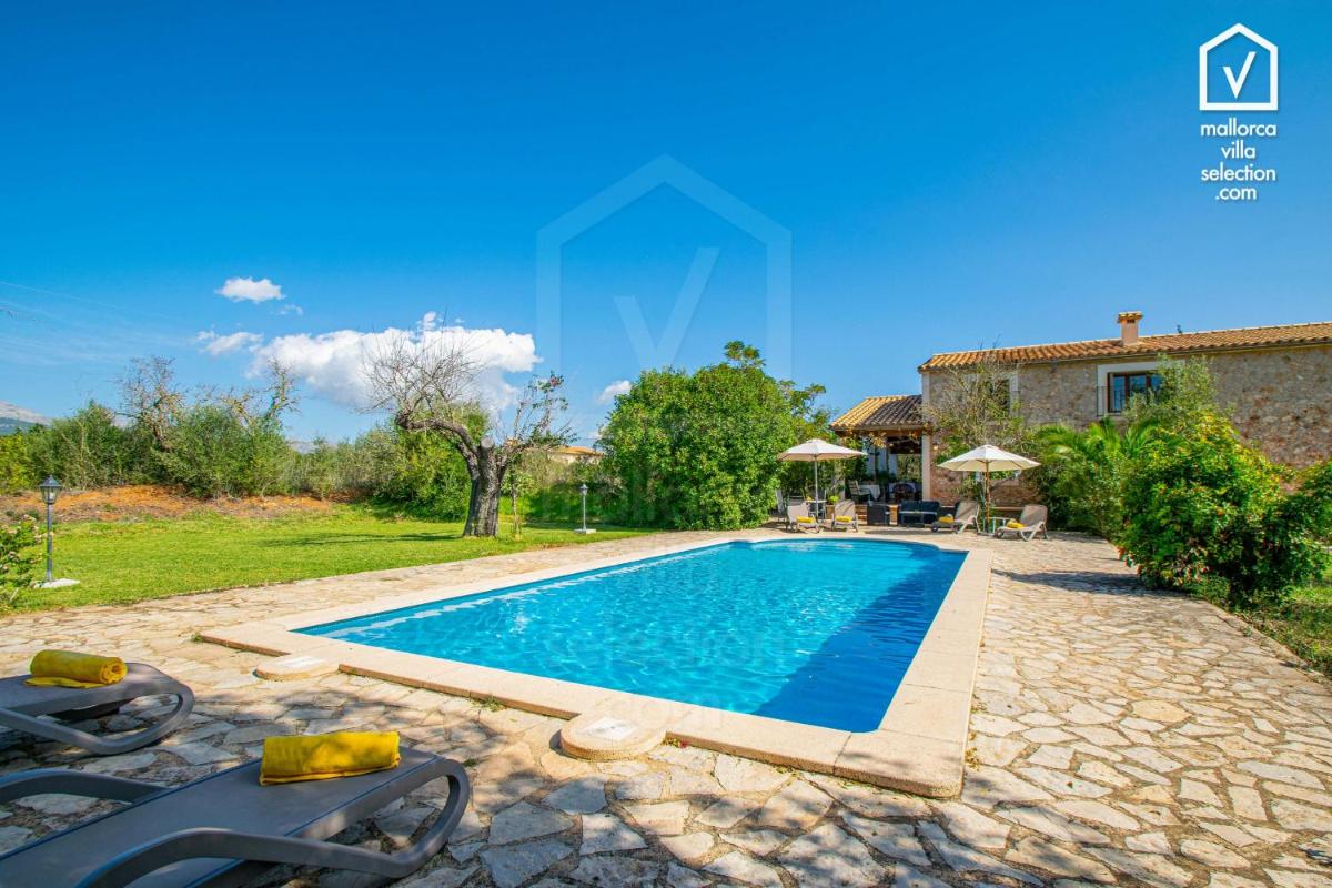 Finca SON TRESCO photo 2