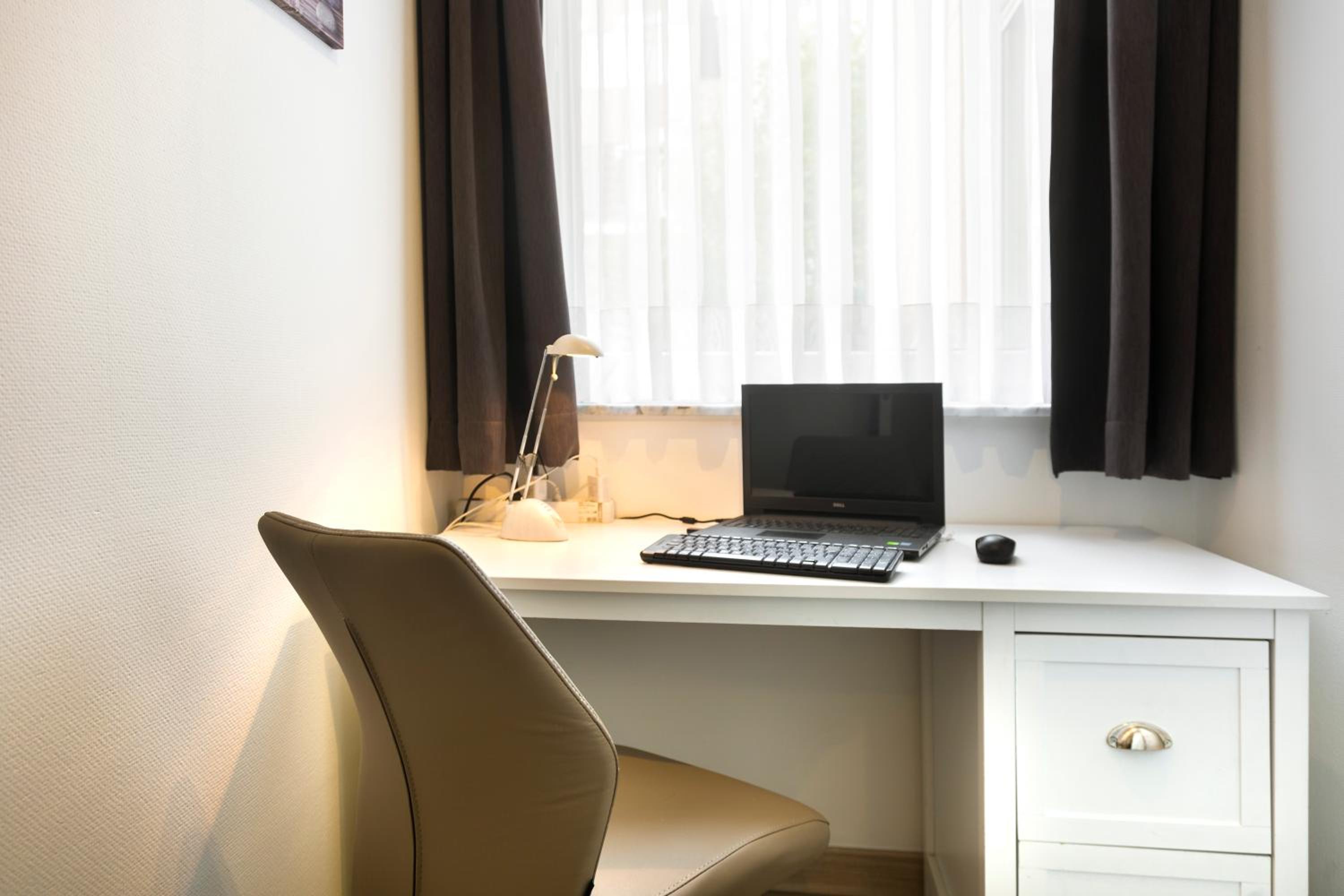 Center Design Residence