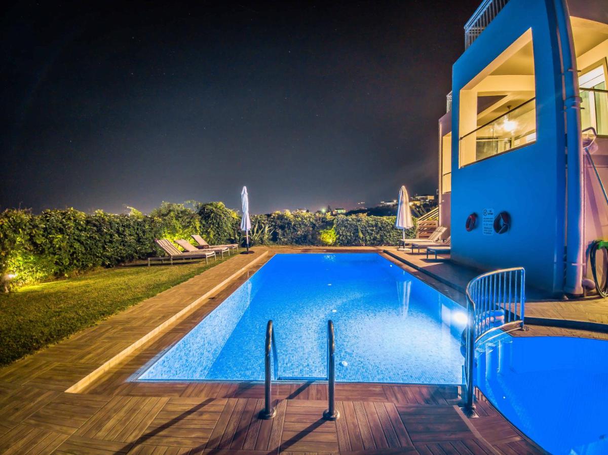Villa Panagiotis Chania view 3