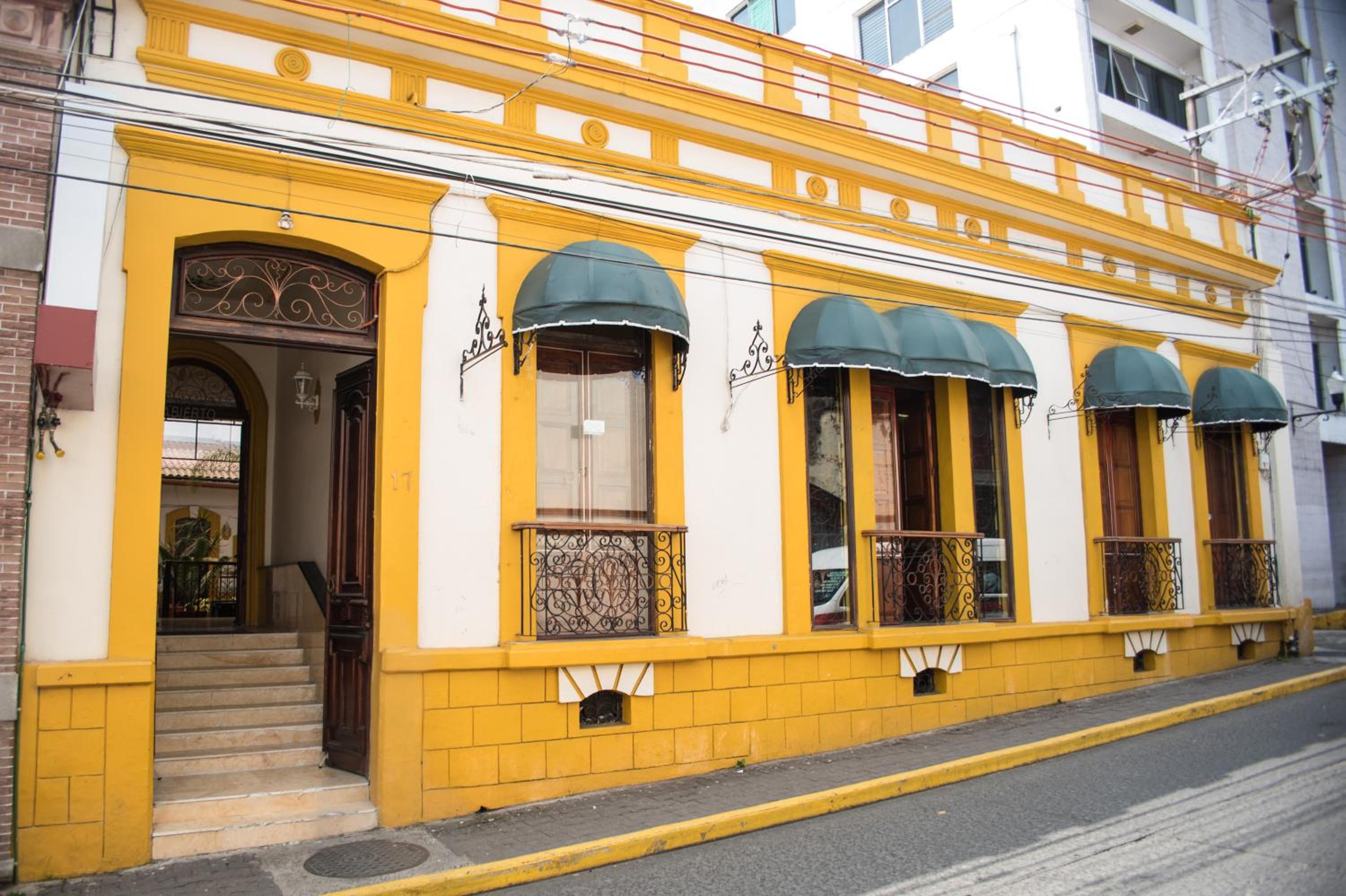 Xalapa Vacations - OYO Hotel Real de Cortes - Property Image 4