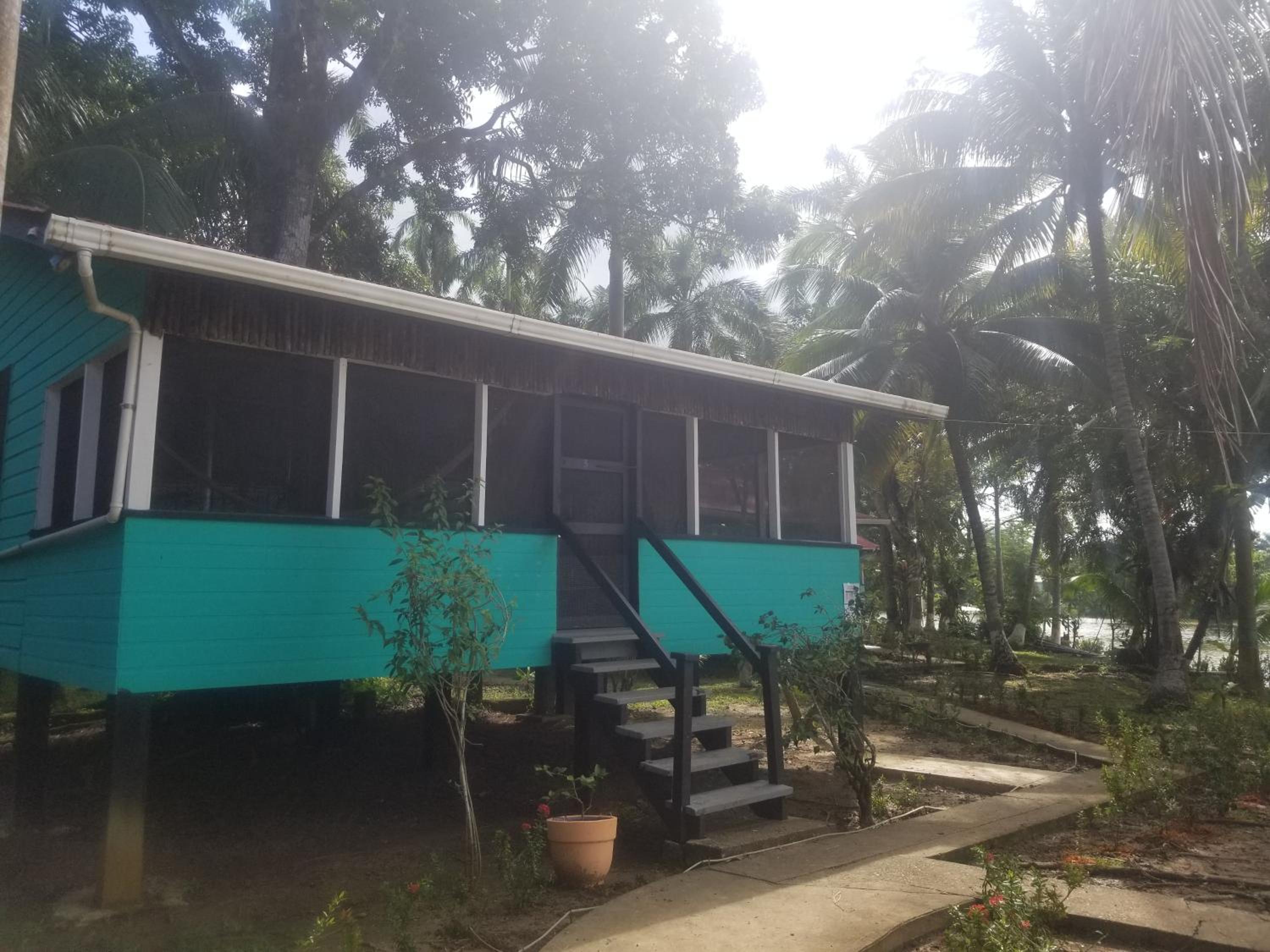 River Bend Resort Bze