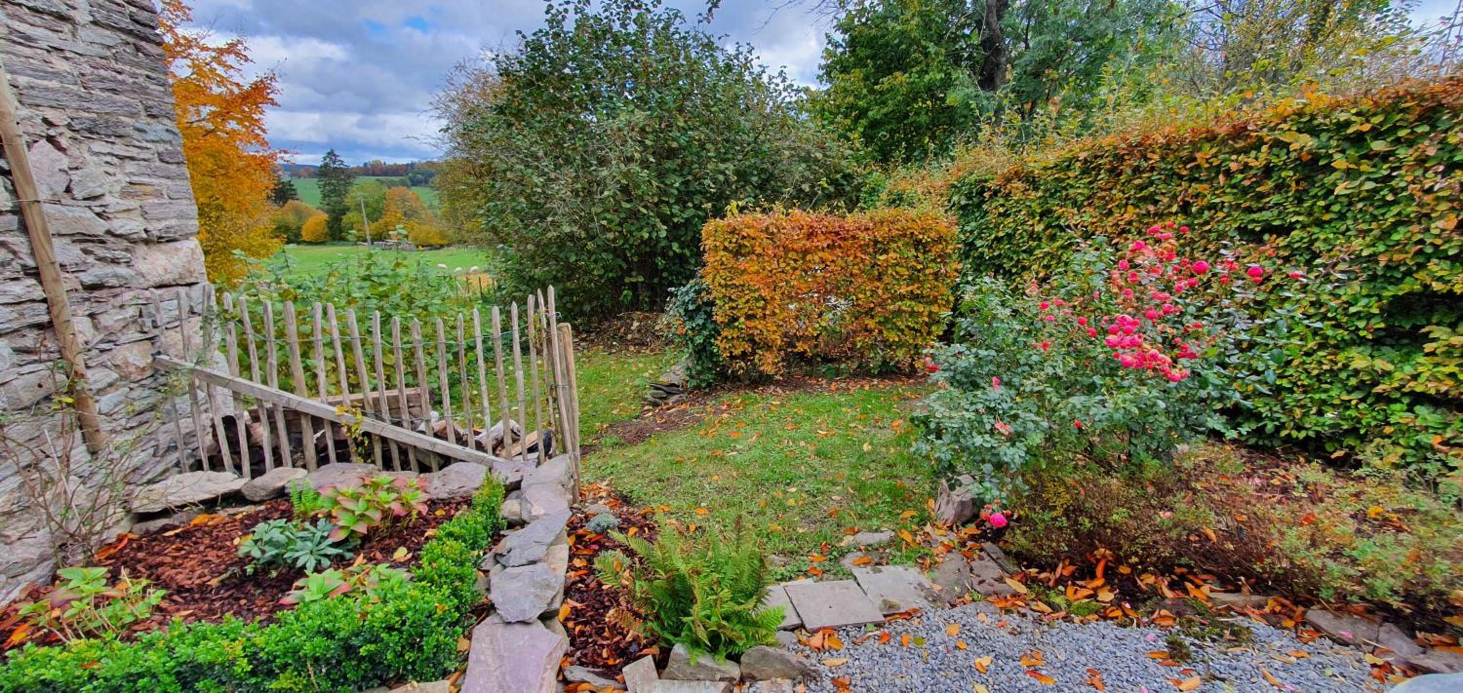 O Près de la Lienne, maison de campagne de charme, accord parfait entre confort et authenticité