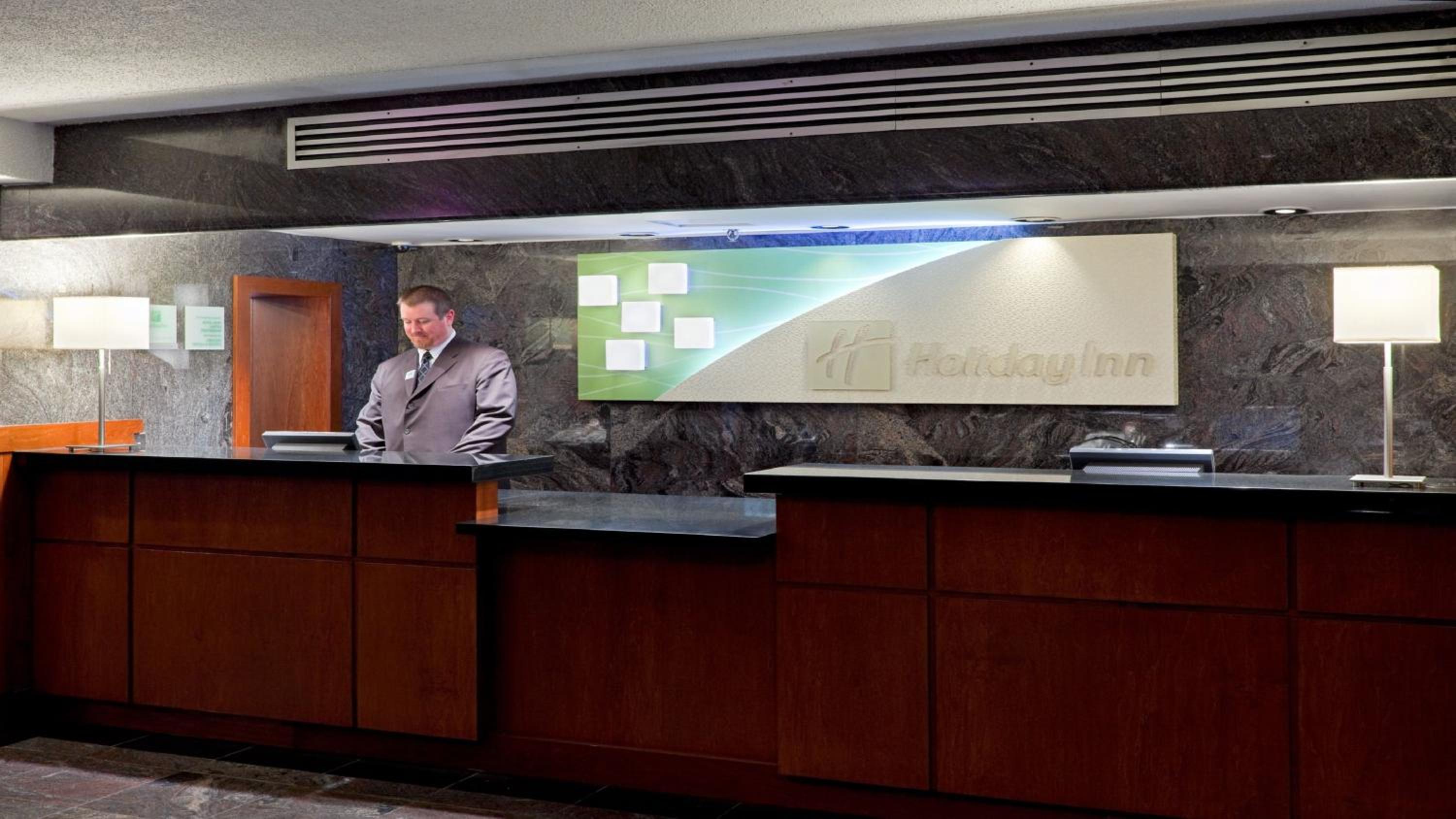 Holiday Inn Oakville Centre, an IHG Hotel - Property Image 28