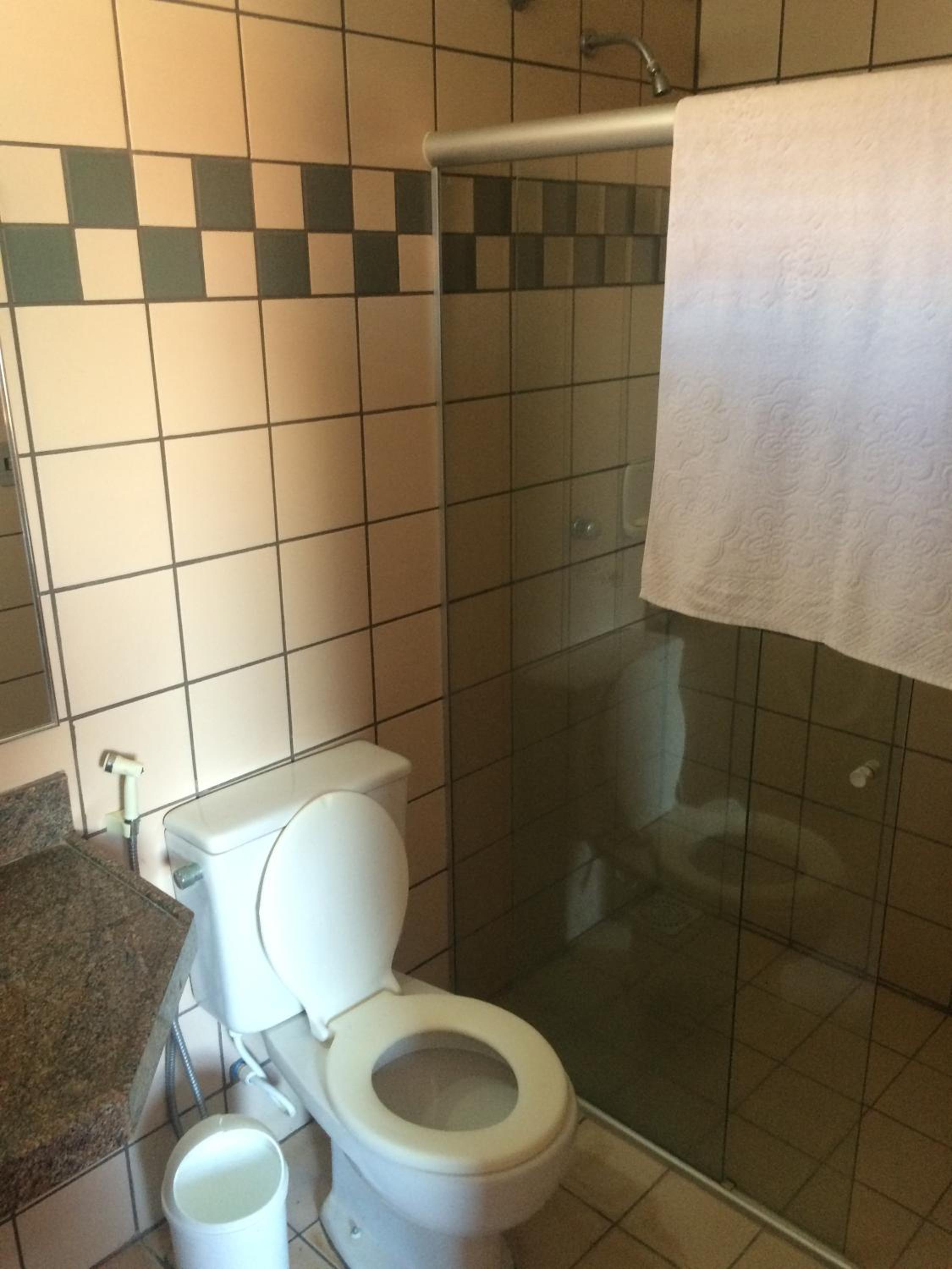 Linda casa Porto das Dunas: 4 suítes, churrasqueira e piscina
