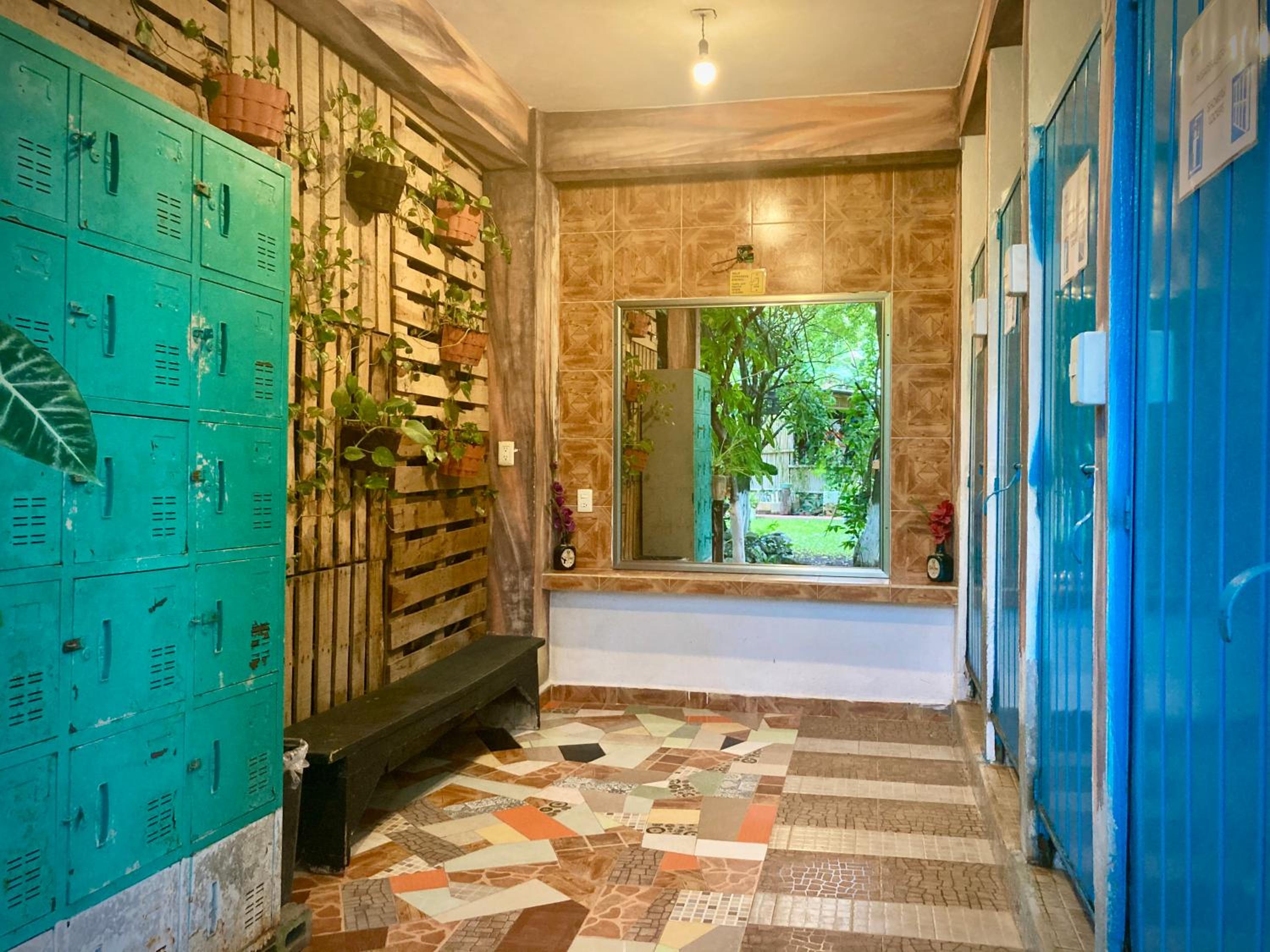 Yaxche Centro Hostal y Camping