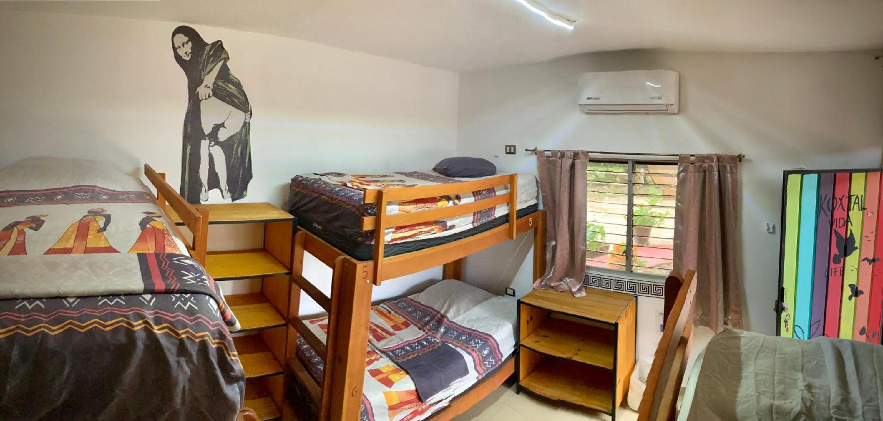 Yaxche Centro Hostal y Camping