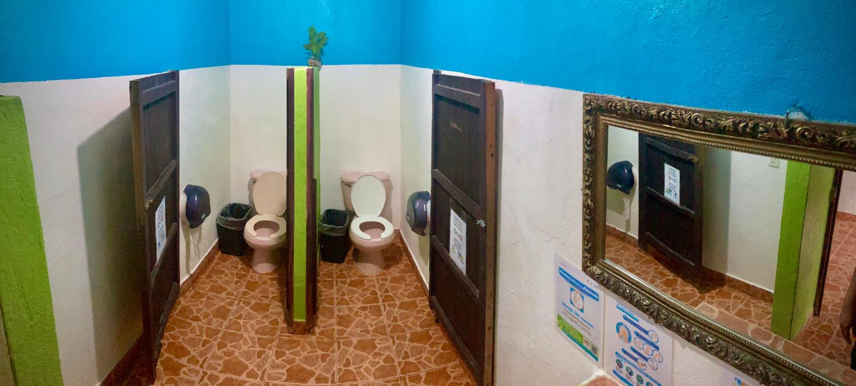 Yaxche Centro Hostal y Camping