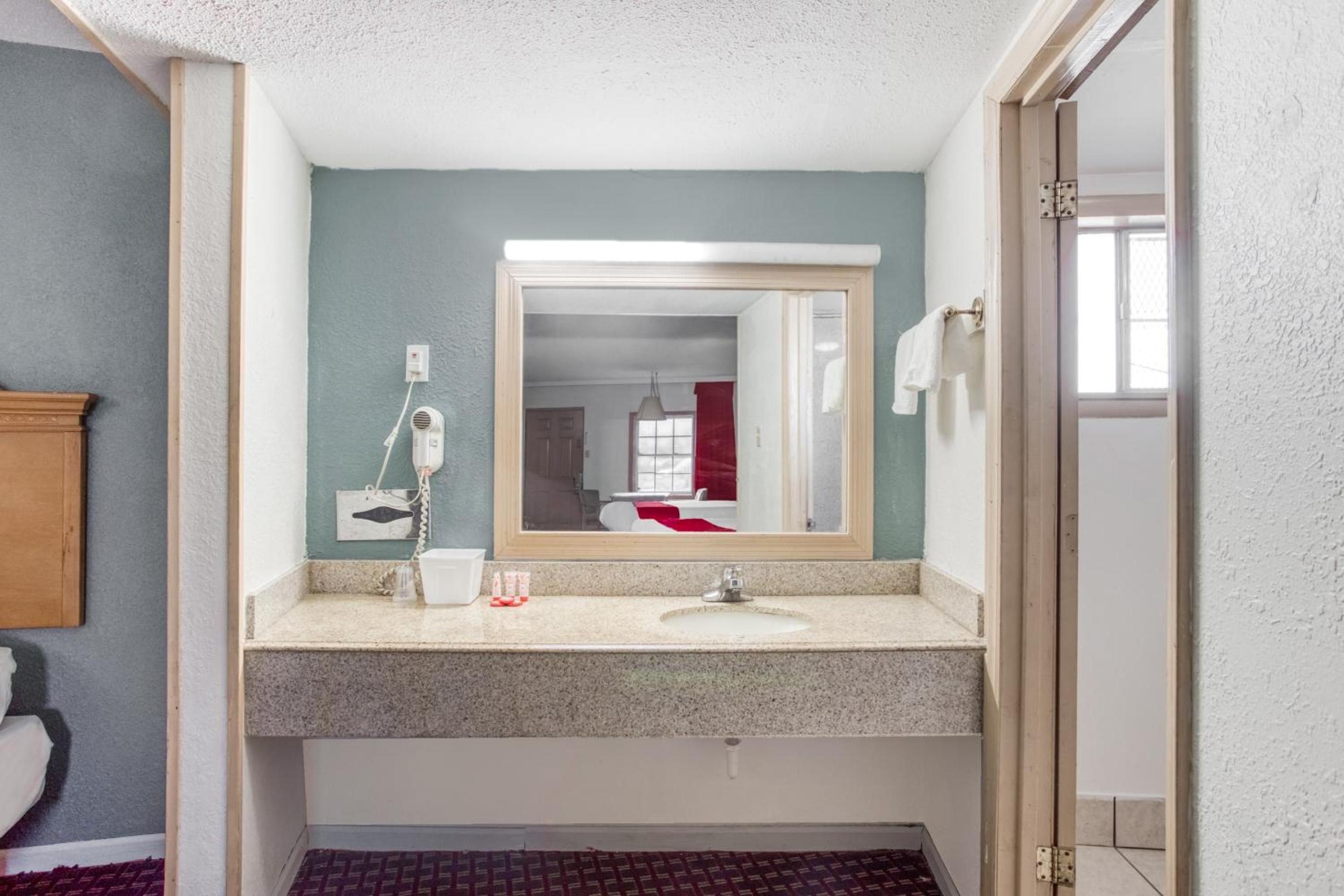 OYO Hotel Bald Knob near Searcy AR - Property Image 1