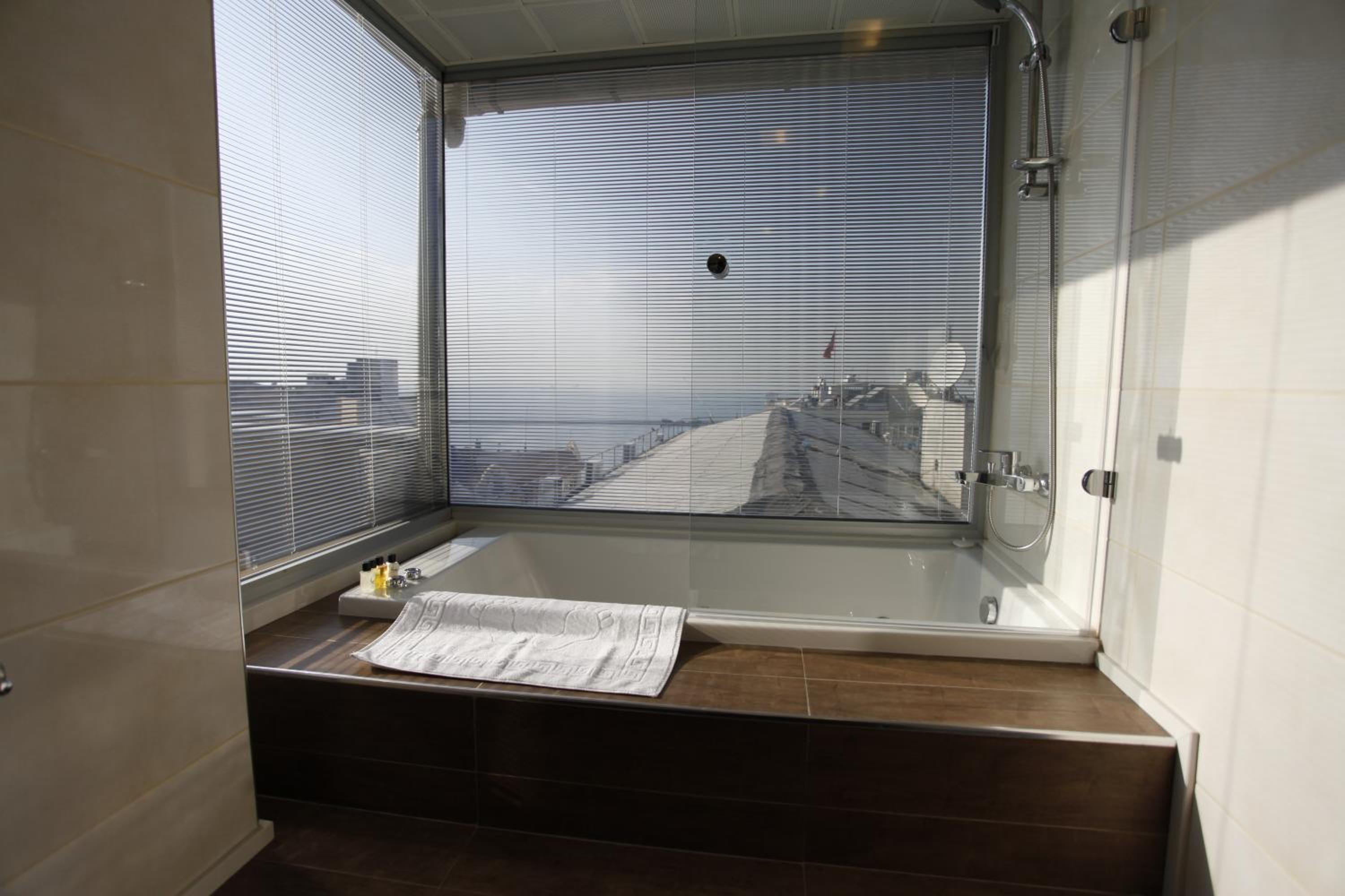 Hotel Marla becomes Marla Otel. - Image 22