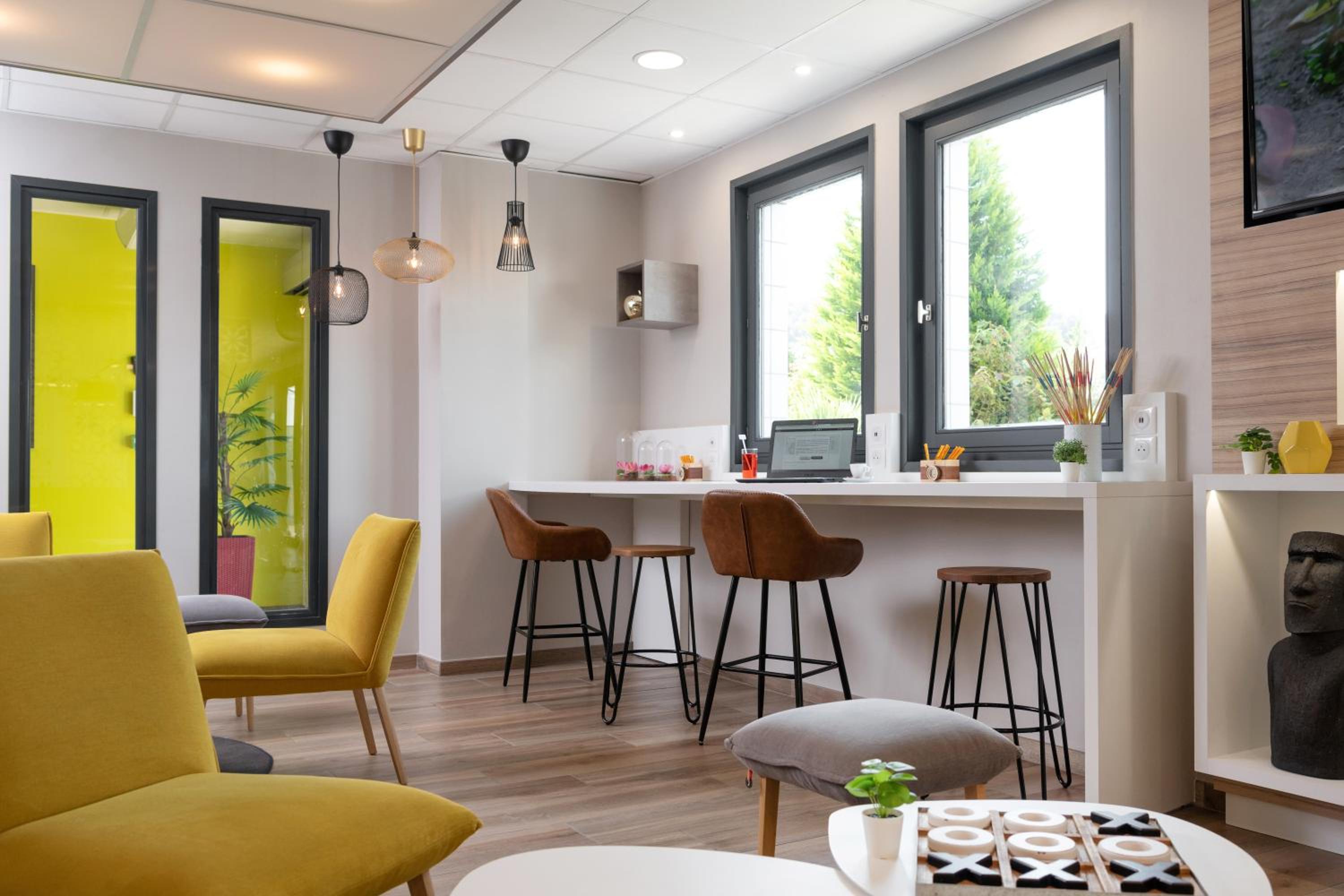 Saint-Etienne Vacations - Kyriad Saint-Etienne Centre - Property Image 2