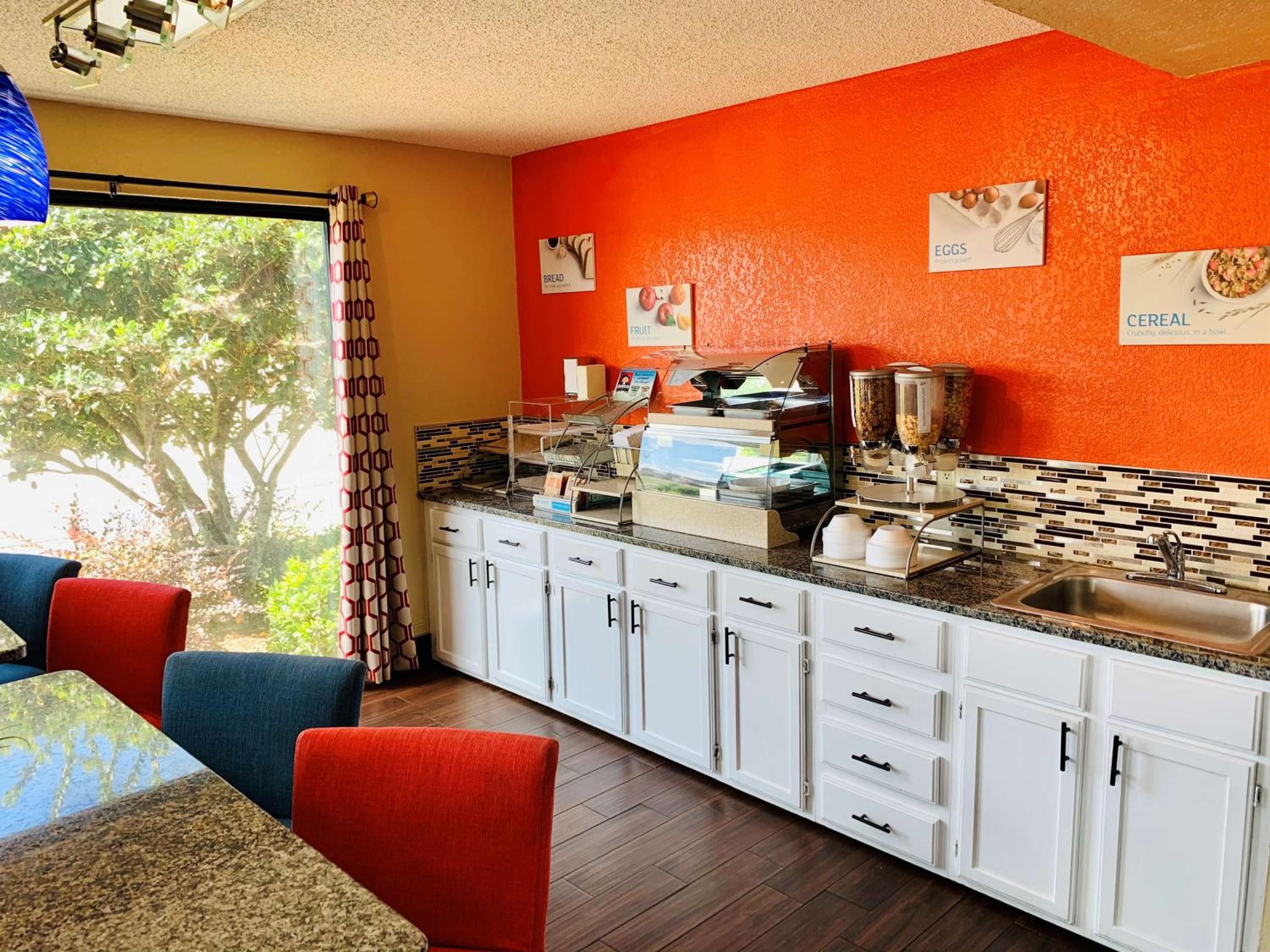 Meridian Vacations - SureStay Hotel by Best Western Meridian - Property Image 2