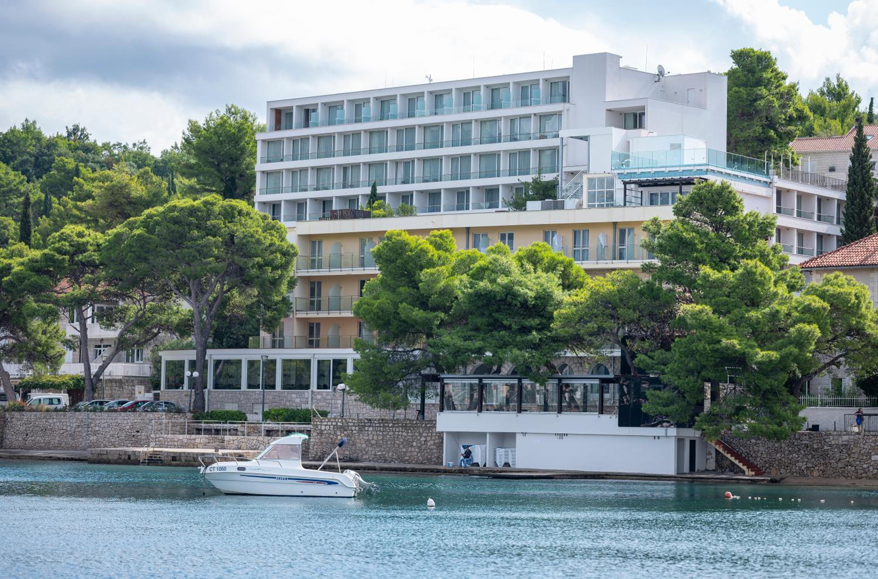 Hotel Cavtat - Image 1