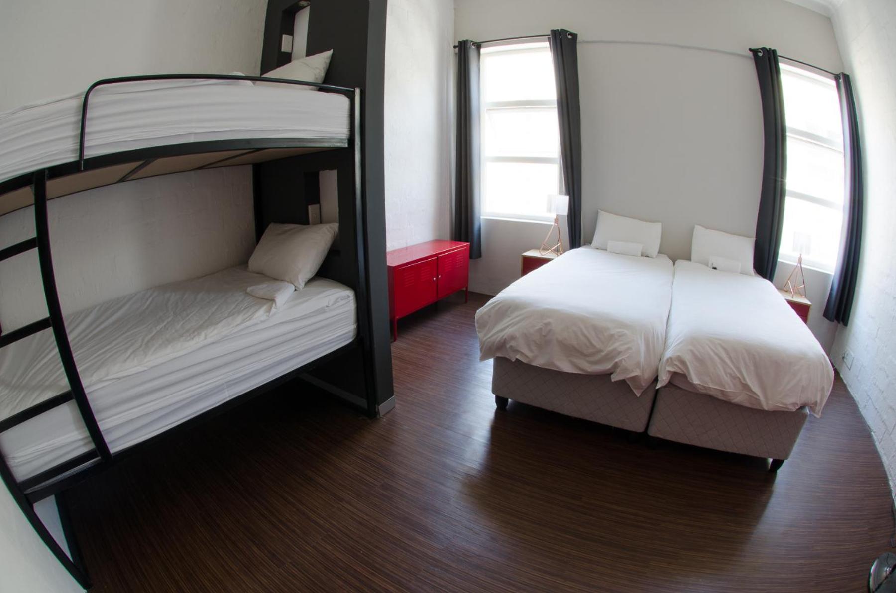 91 Loop Boutique Hostel