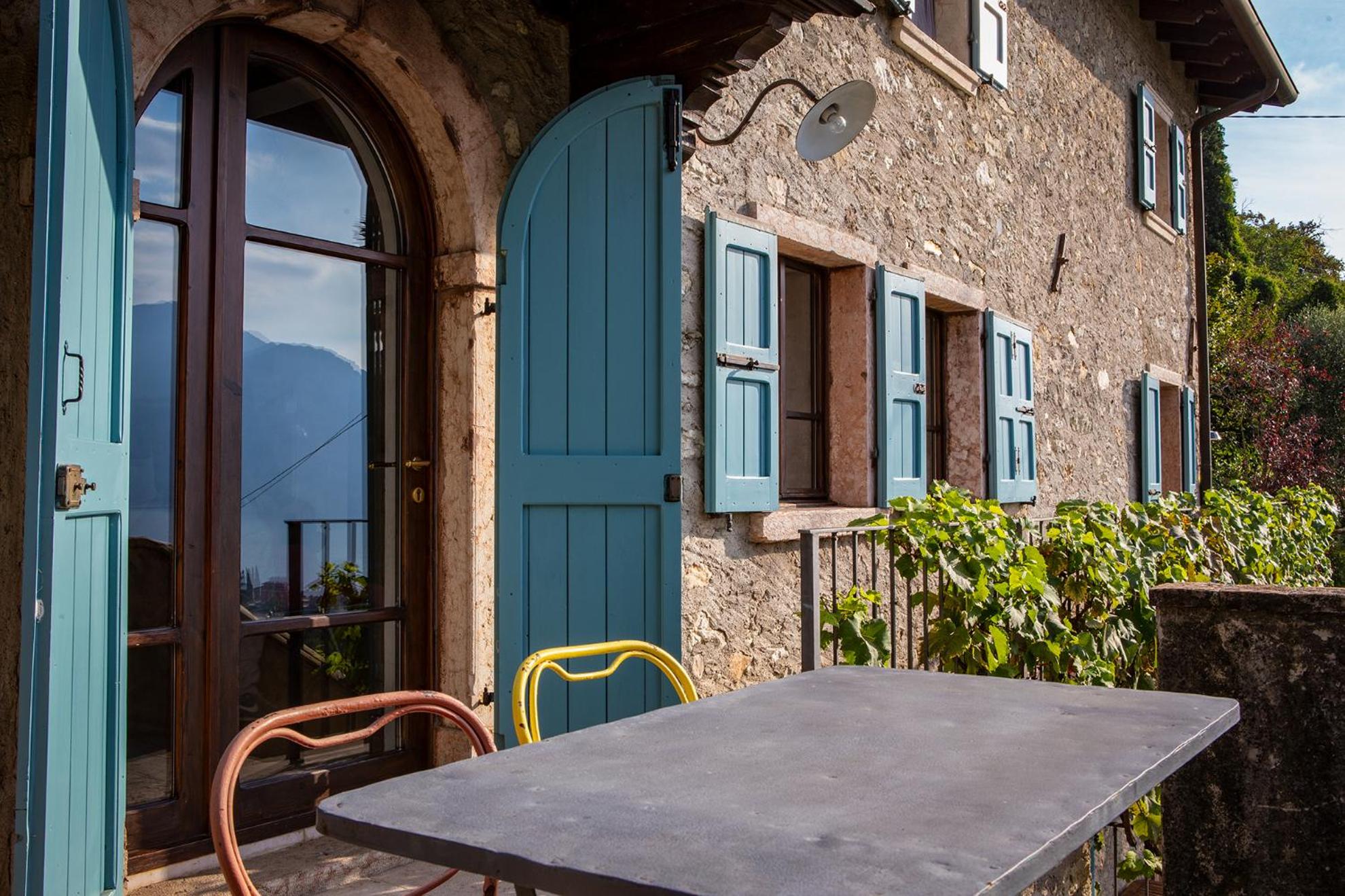 Giacomazzi House BRI view 2