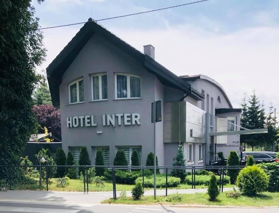 Hotel Inter - Image 1