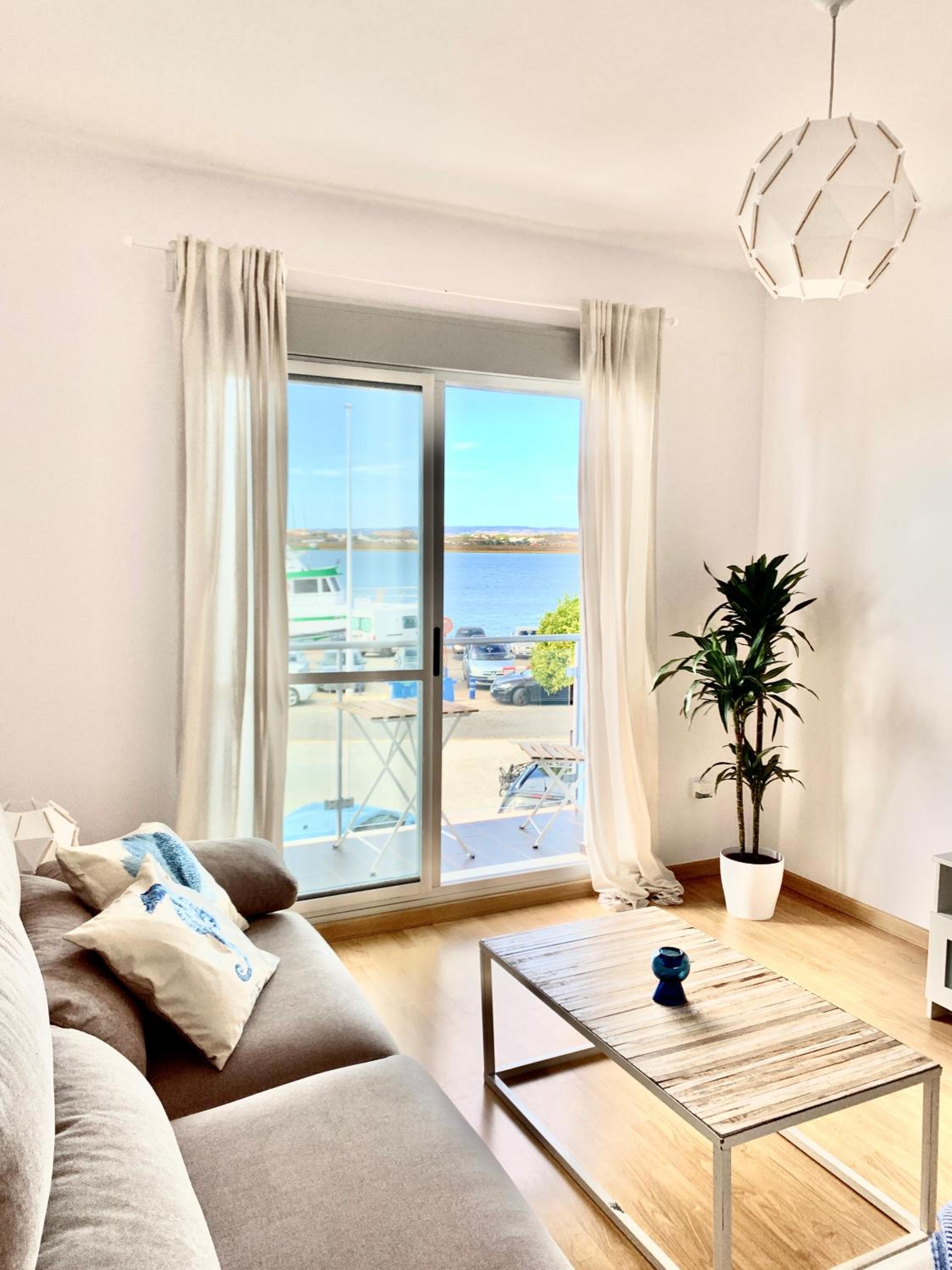 Ayamonte Vacations - Apartamento Mirando al Guadiana Centro - Property Image 1