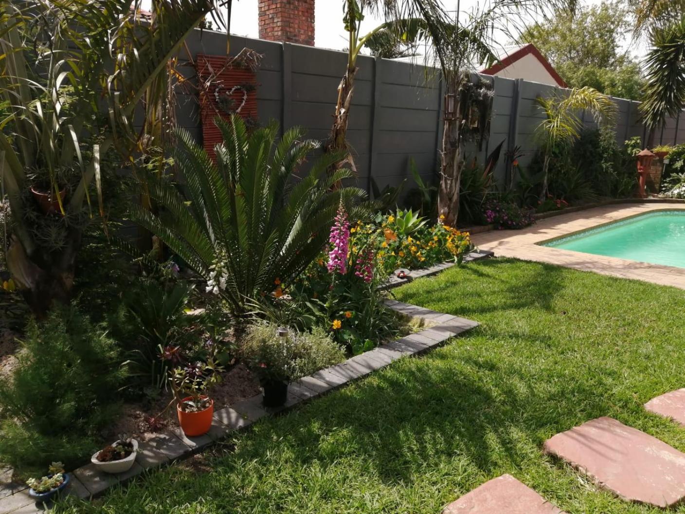Northern Vine Guesthouse B&B Self-catering view 5